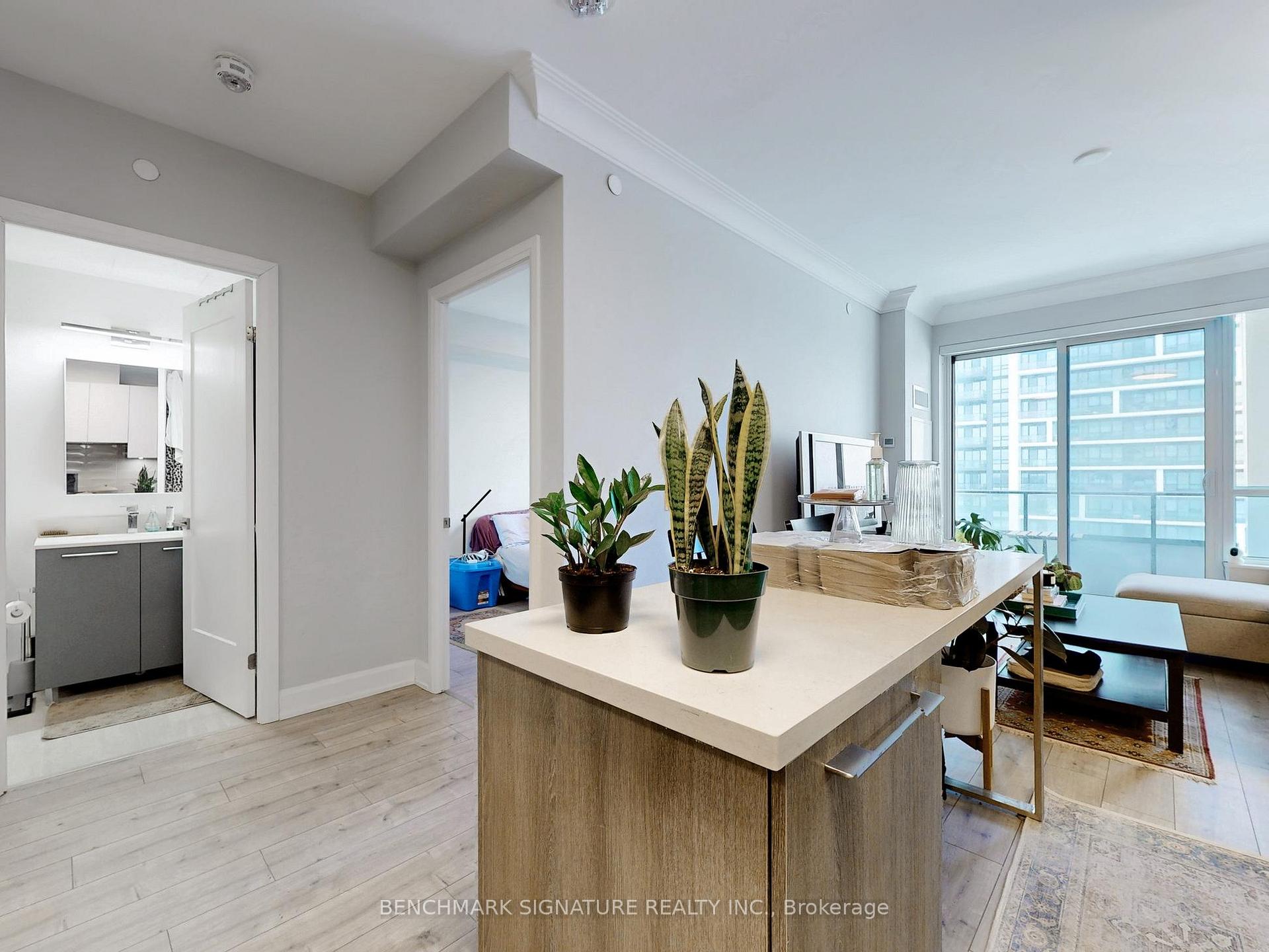 Photo 18 of Unit 1203, 38 Water Walk Drive, Markham, Unionville — HOMEH