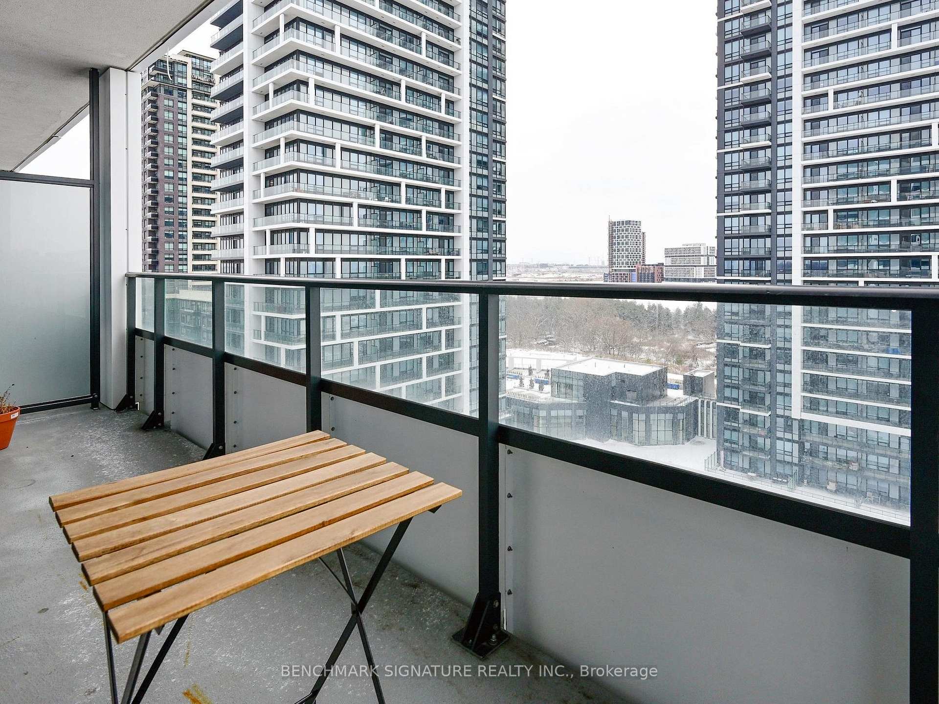 Photo 17 of Unit 1203, 38 Water Walk Drive, Markham, Unionville — HOMEH