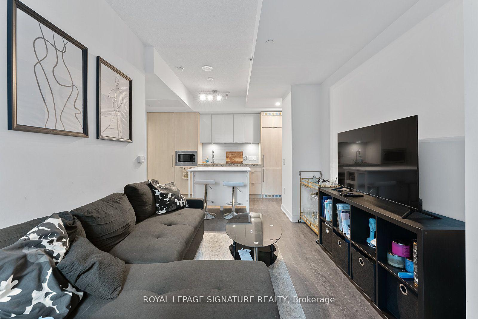 Photo 2 of Unit 320, 115 Blue Jays Way, Toronto, Waterfront Communities — HOMEH