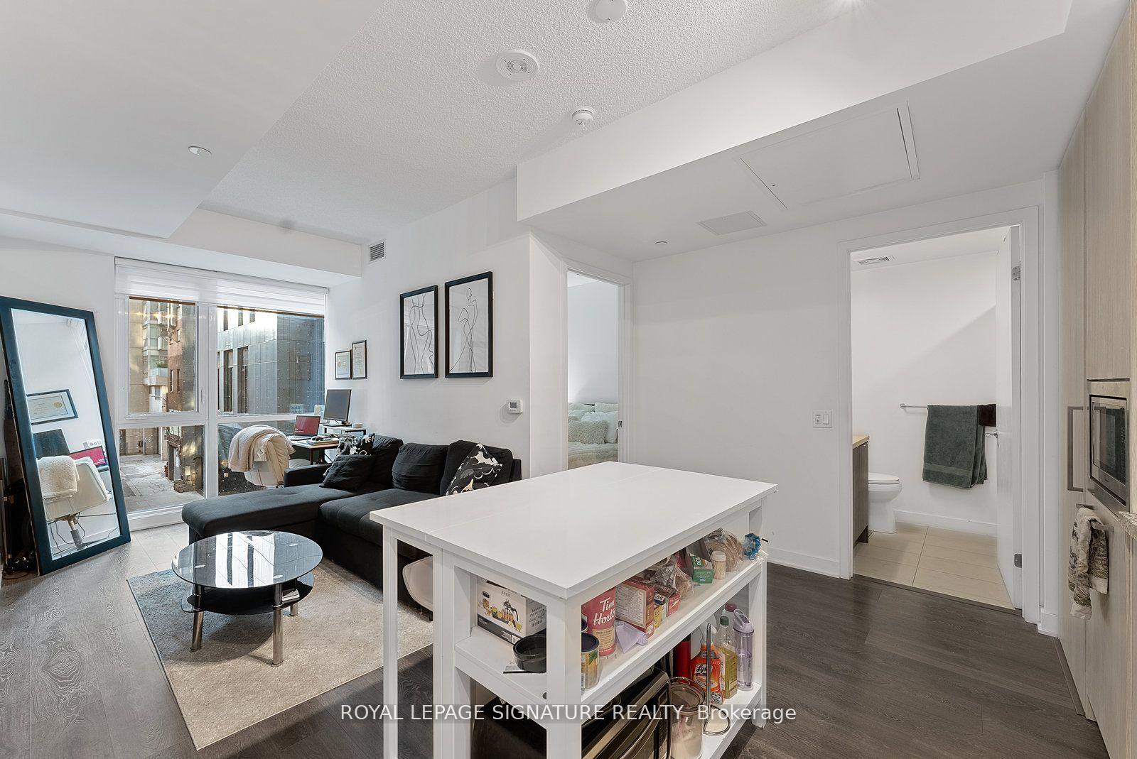 Photo 11 of Unit 320, 115 Blue Jays Way, Toronto, Waterfront Communities — HOMEH
