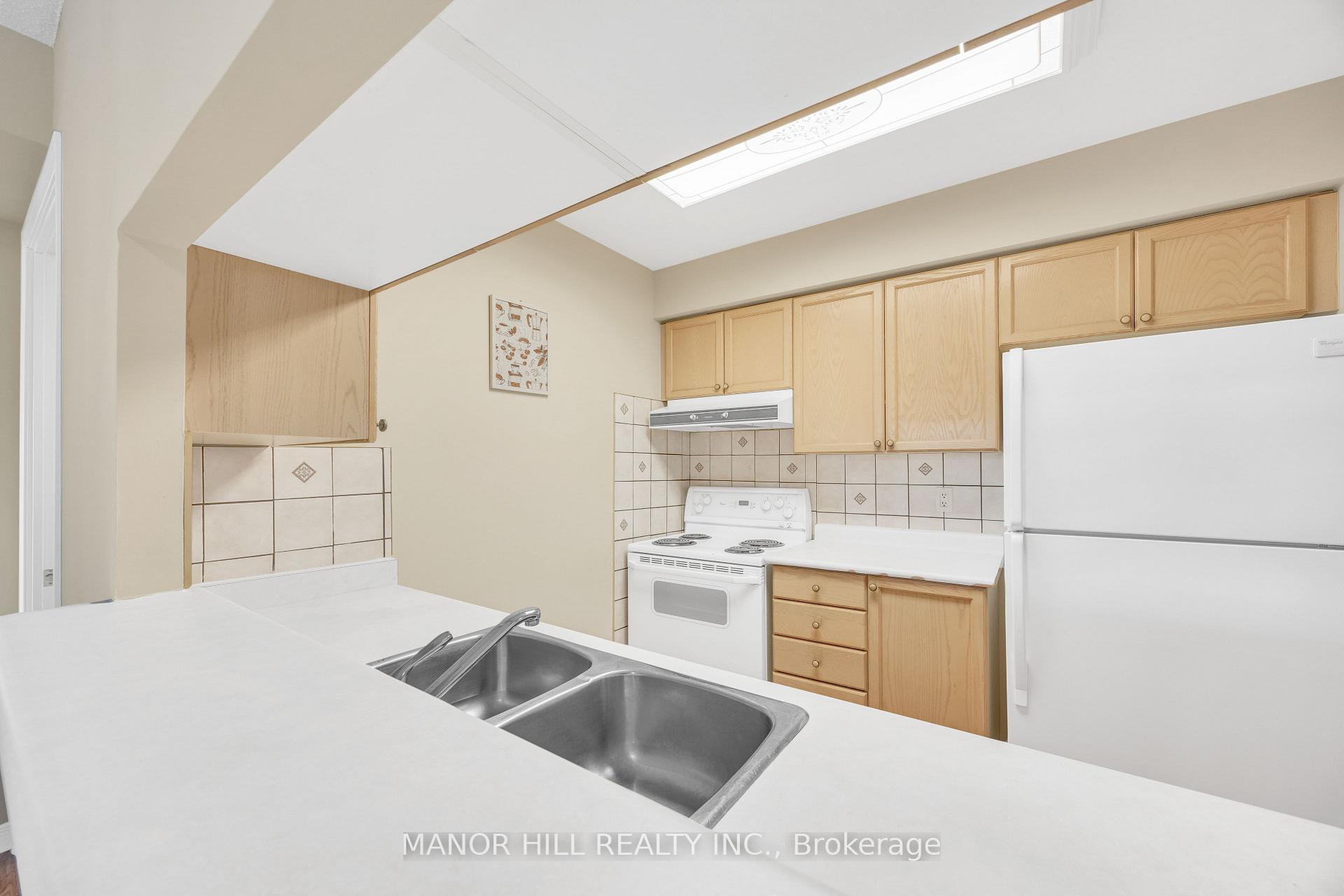 Photo 9 of Unit 706, 650 Lawrence Avenue, Toronto, Englemount-Lawrence — HOMEH