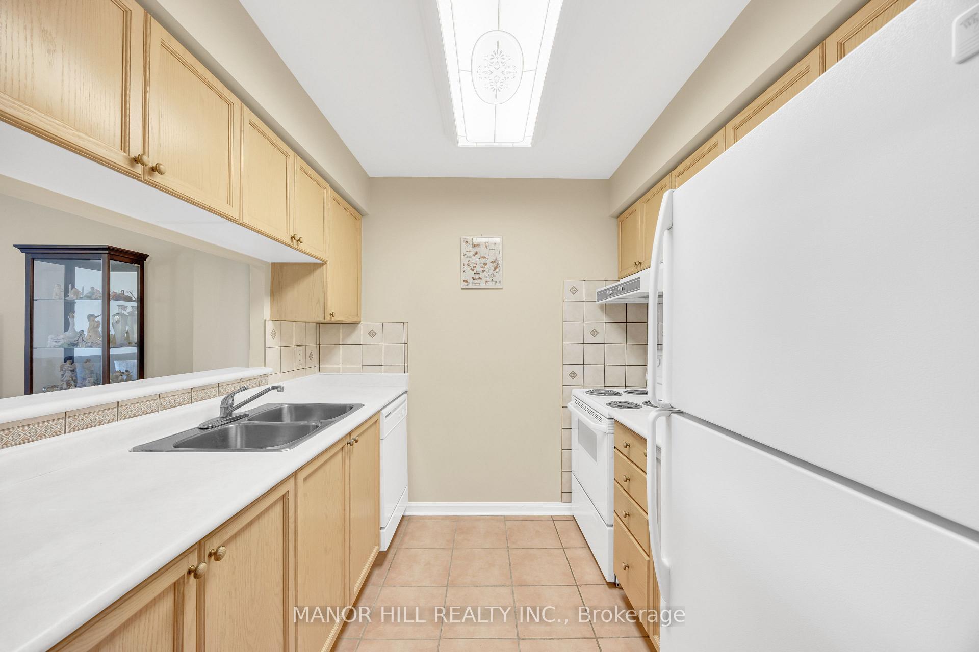 Photo 10 of Unit 706, 650 Lawrence Avenue, Toronto, Englemount-Lawrence — HOMEH