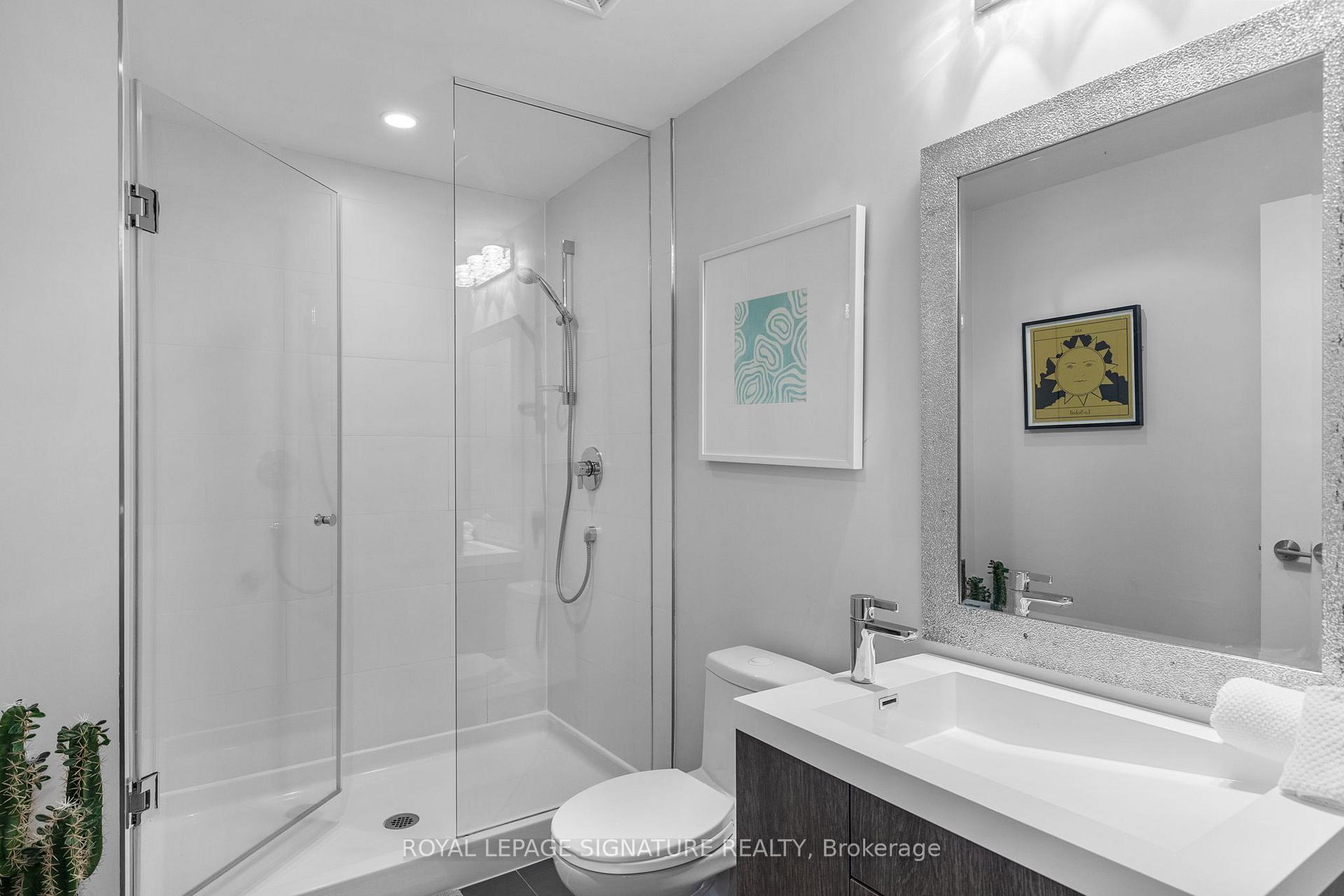 Photo 25 of Unit TH20, 30 Nelson Street, Toronto, Waterfront Communities — HOMEH