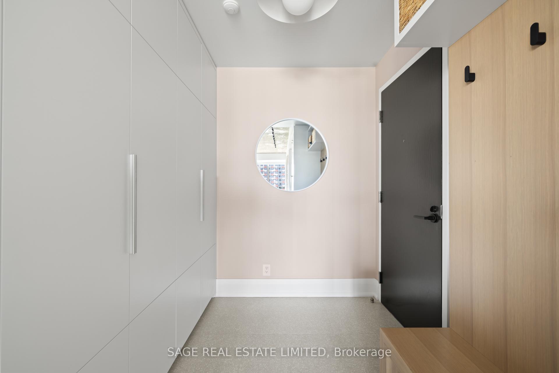 Photo 8 of Unit 912, 1 Shaw Street, Toronto, Niagara — HOMEH