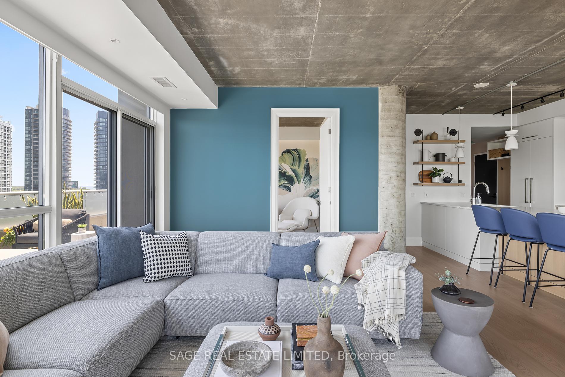 Photo 13 of Unit 912, 1 Shaw Street, Toronto, Niagara — HOMEH