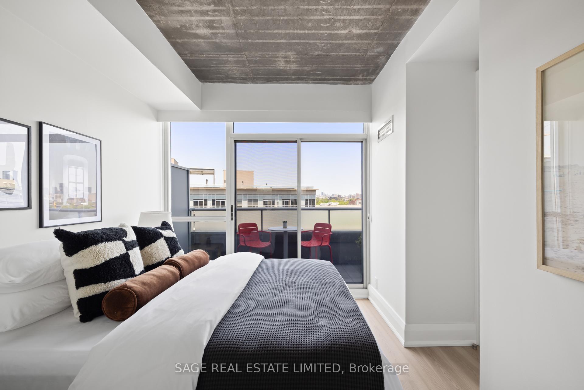 Photo 10 of Unit 912, 1 Shaw Street, Toronto, Niagara — HOMEH