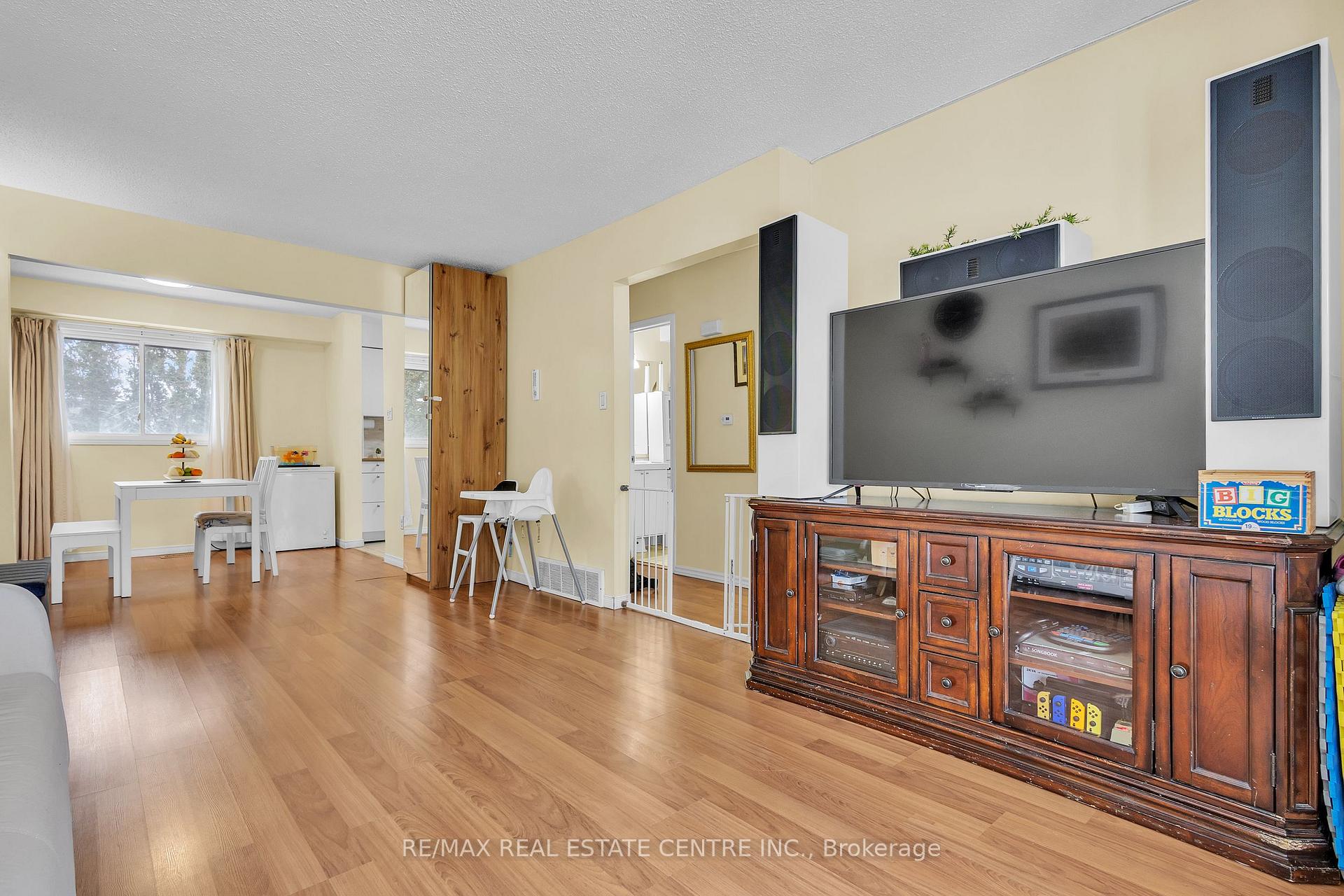 Photo 7 of Unit 44, 46 Cedarwoods Crescent, Kitchener, Vanier - Kitchener — HOMEH
