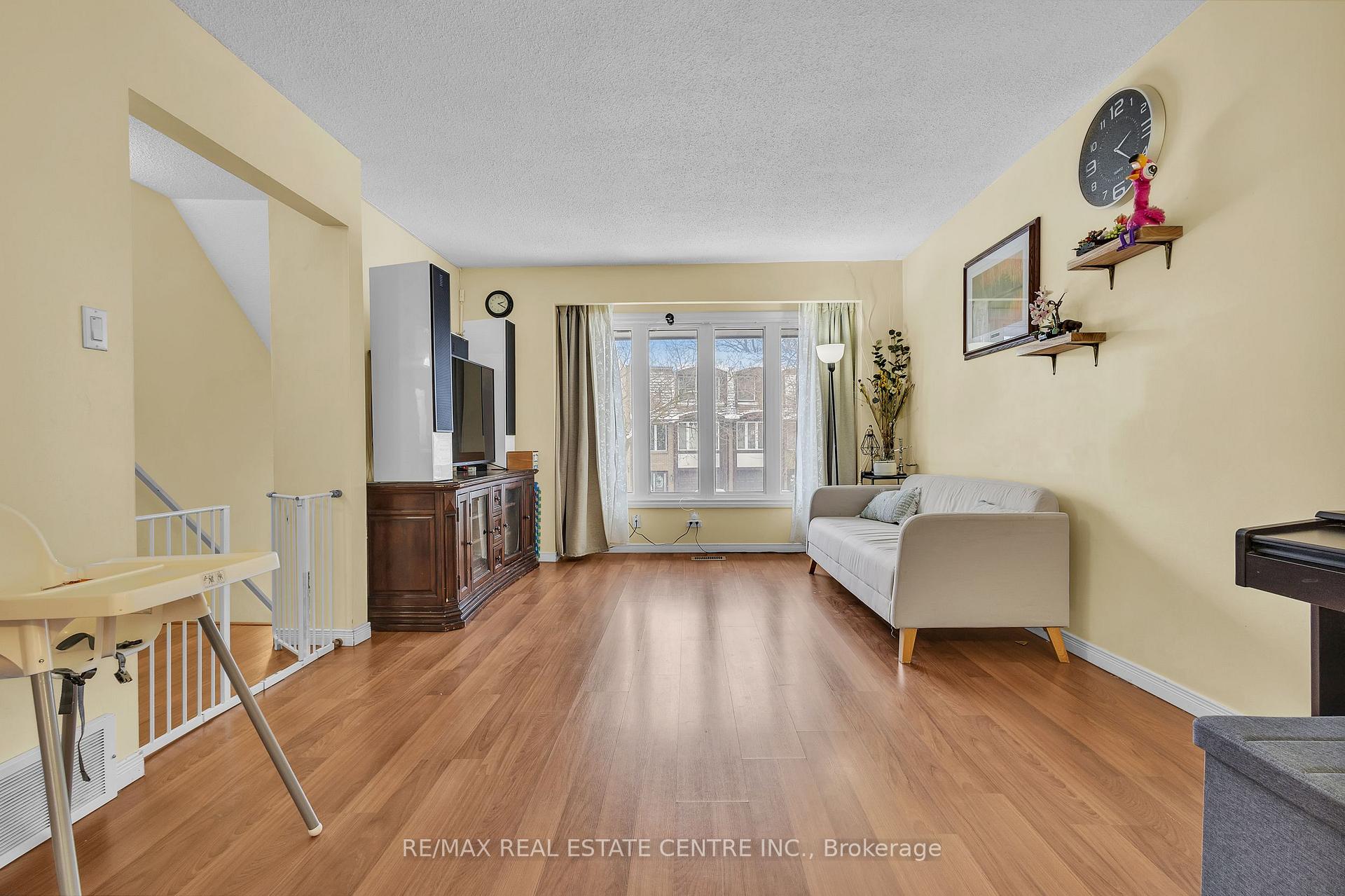 Photo 17 of Unit 44, 46 Cedarwoods Crescent, Kitchener, Vanier - Kitchener — HOMEH