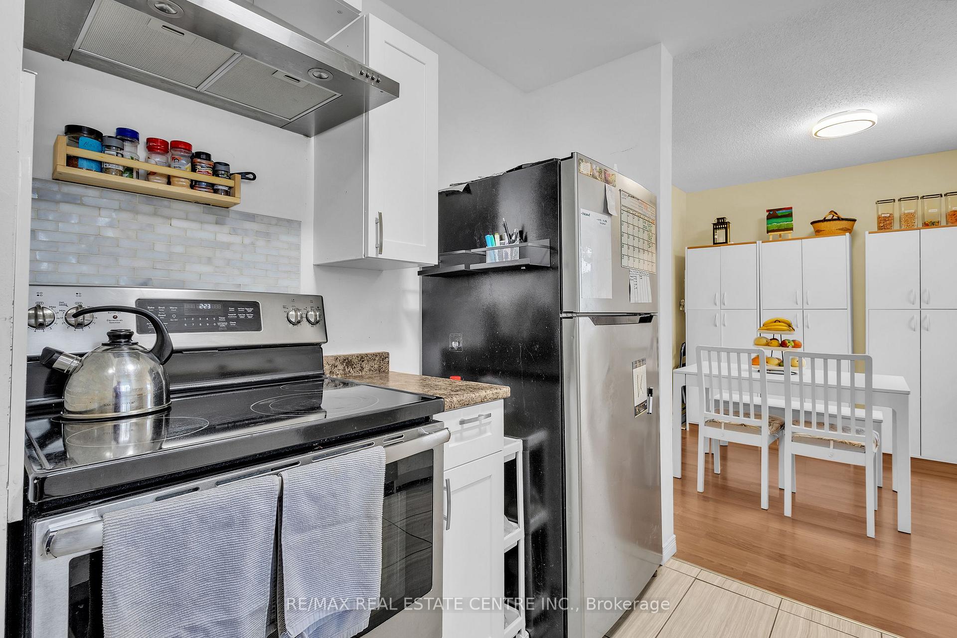 Photo 16 of Unit 44, 46 Cedarwoods Crescent, Kitchener, Vanier - Kitchener — HOMEH