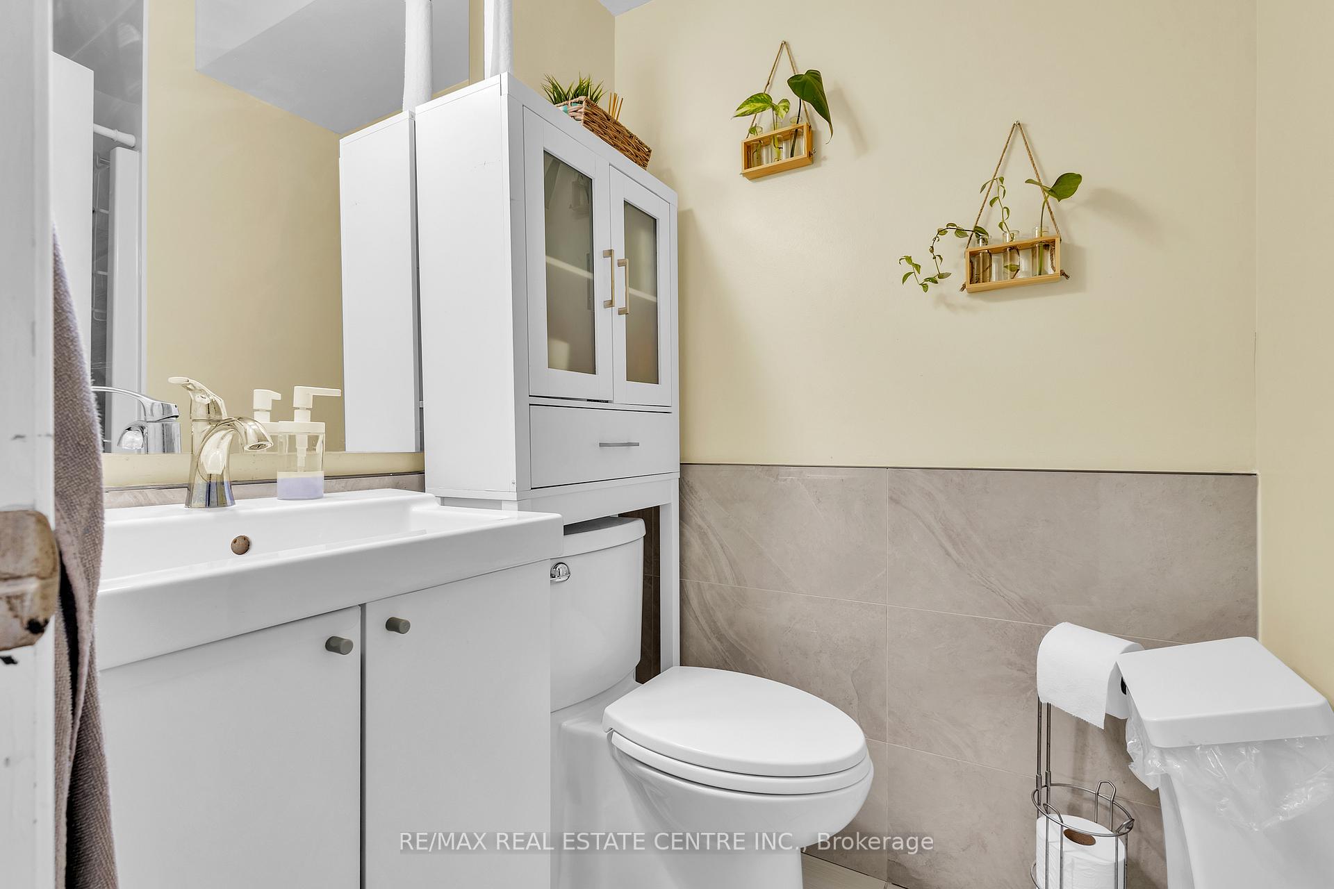 Photo 6 of Unit 44, 46 Cedarwoods Crescent, Kitchener, Vanier - Kitchener — HOMEH