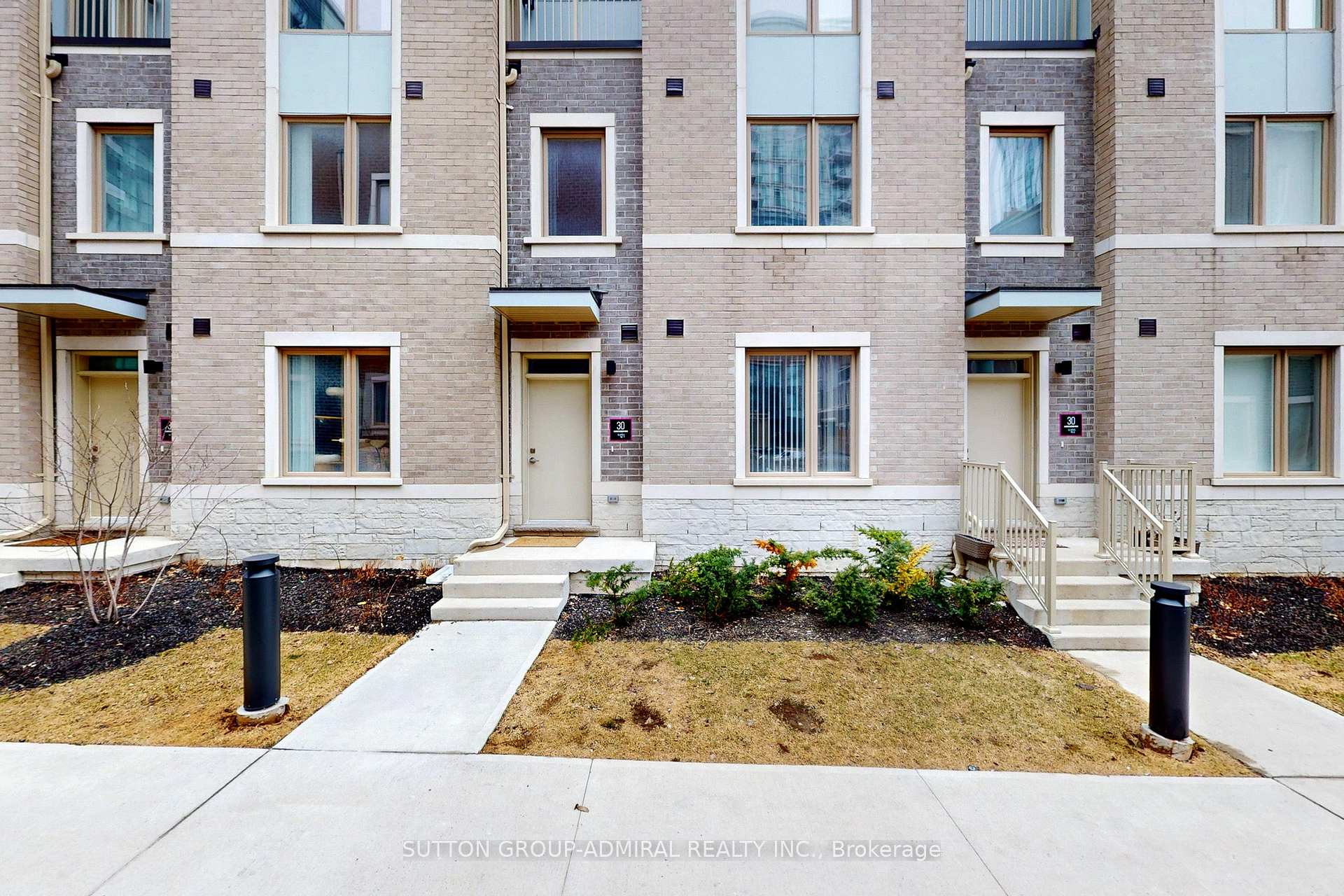 Front of Unit 121, 30 Almond Blossom Mews