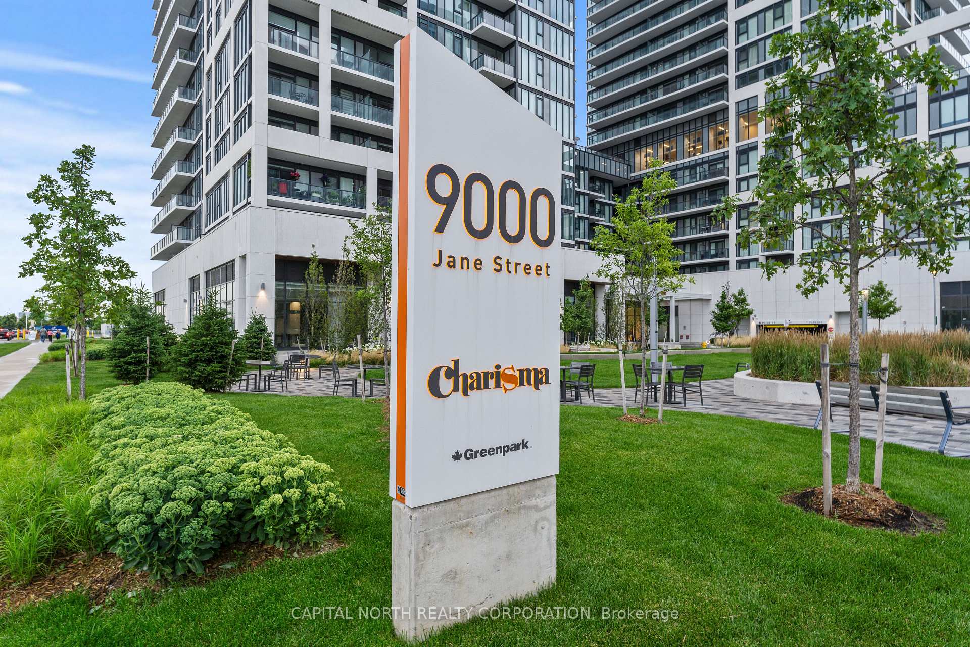 Photo 2 of Unit 610, 9000 Jane Street, Vaughan, Vellore Village — HOMEH