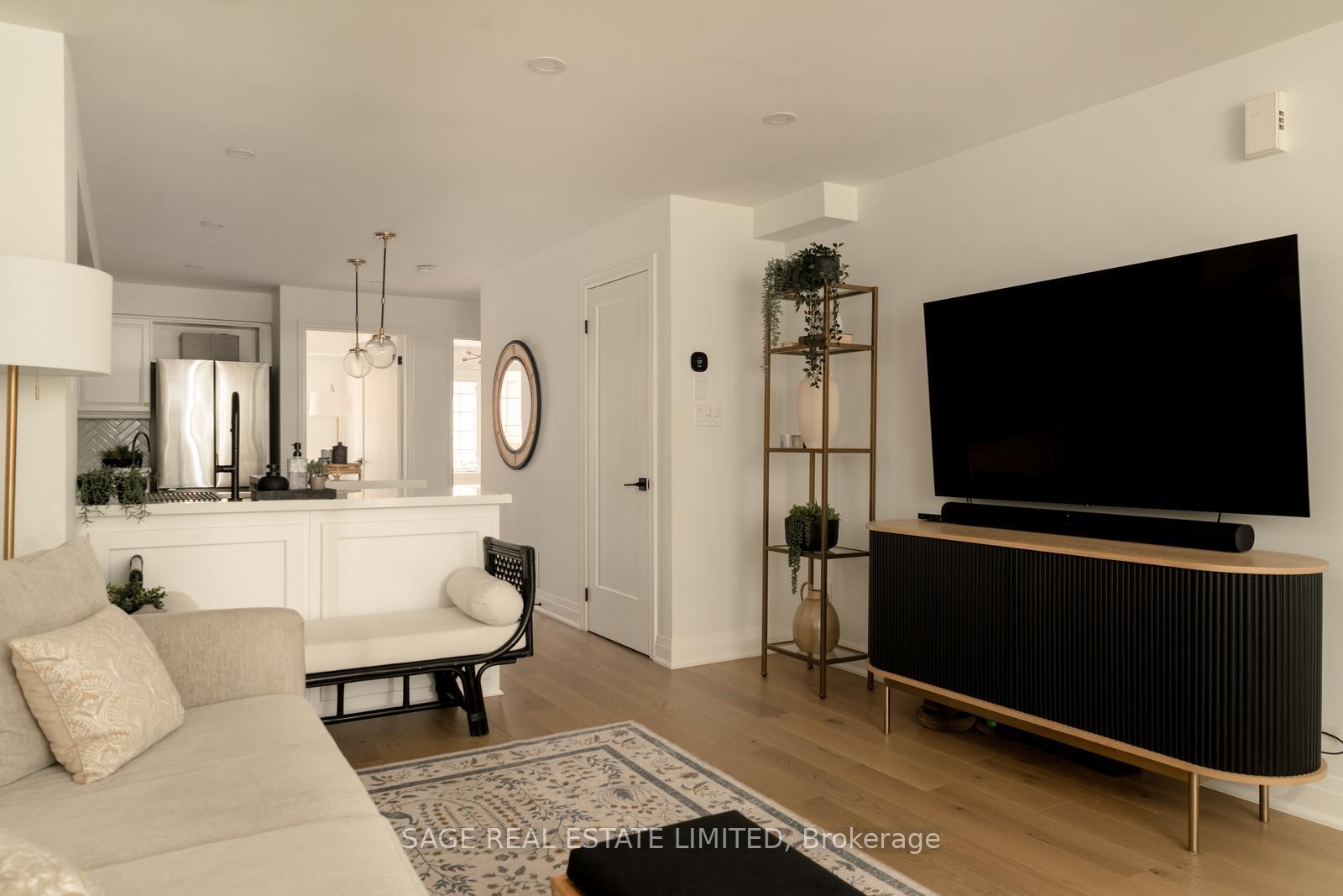 Photo 11 of Unit 4, 35 Massey Street, Toronto, Niagara — HOMEH