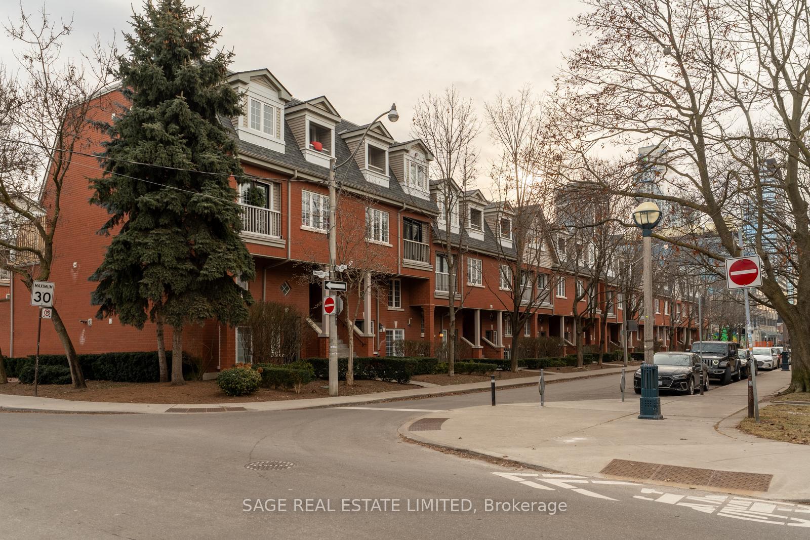 Photo 36 of Unit 4, 35 Massey Street, Toronto, Niagara — HOMEH