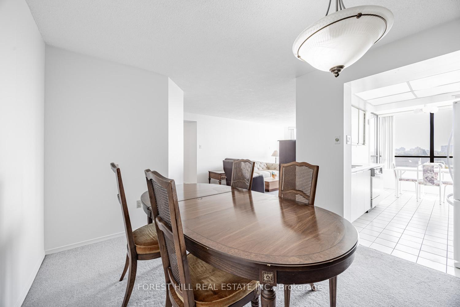 Photo 6 of Unit 609, 7420 Bathurst Street, Vaughan, Brownridge — HOMEH