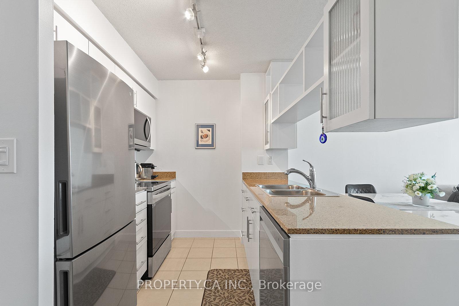 Photo 6 of Unit 1108, 397 Front Street, Toronto, Waterfront Communities — HOMEH