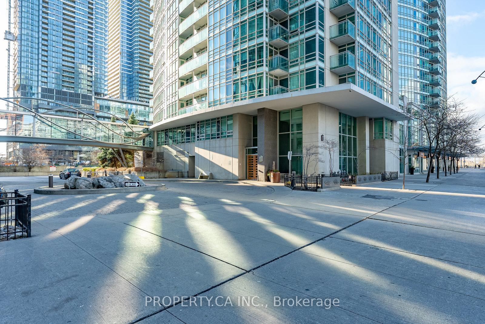 Photo 19 of Unit 1108, 397 Front Street, Toronto, Waterfront Communities — HOMEH