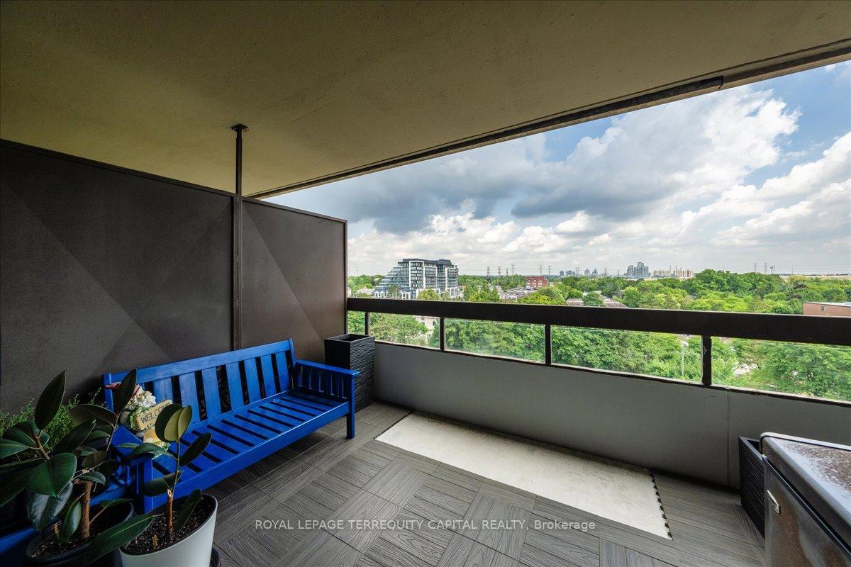 Photo 27 of Unit 909, 8111 Yonge Street, Markham, Royal Orchard — HOMEH