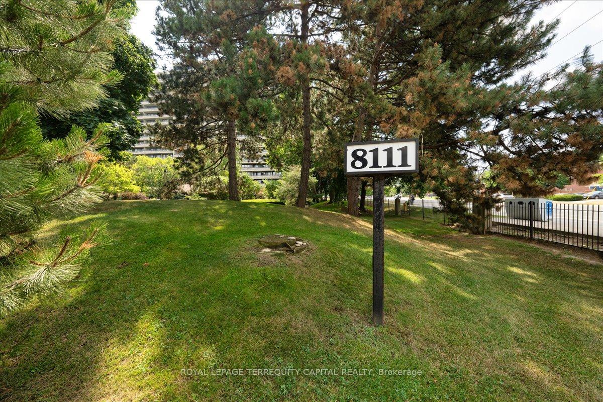 Photo 36 of Unit 909, 8111 Yonge Street, Markham, Royal Orchard — HOMEH