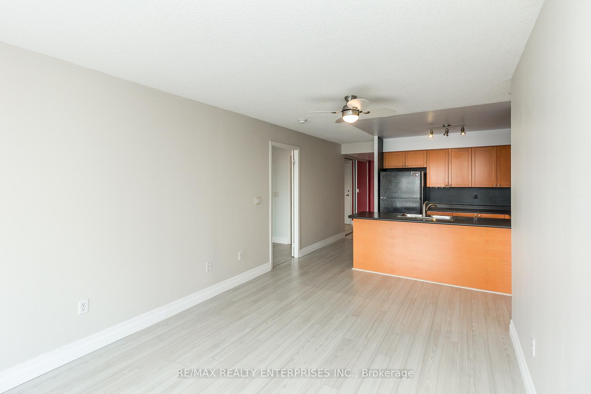 Photo 7 of Unit 810, 330 Adelaide Street E, Toronto, Moss Park — HOMEH