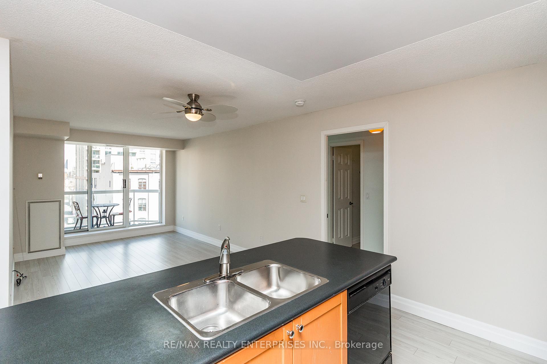 Photo 15 of Unit 810, 330 Adelaide Street E, Toronto, Moss Park — HOMEH