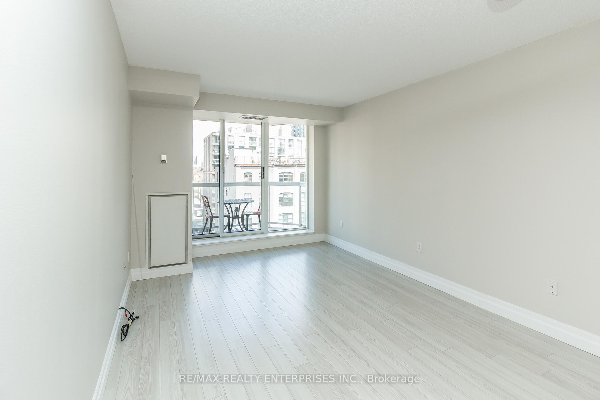 Photo 6 of Unit 810, 330 Adelaide Street E, Toronto, Moss Park — HOMEH