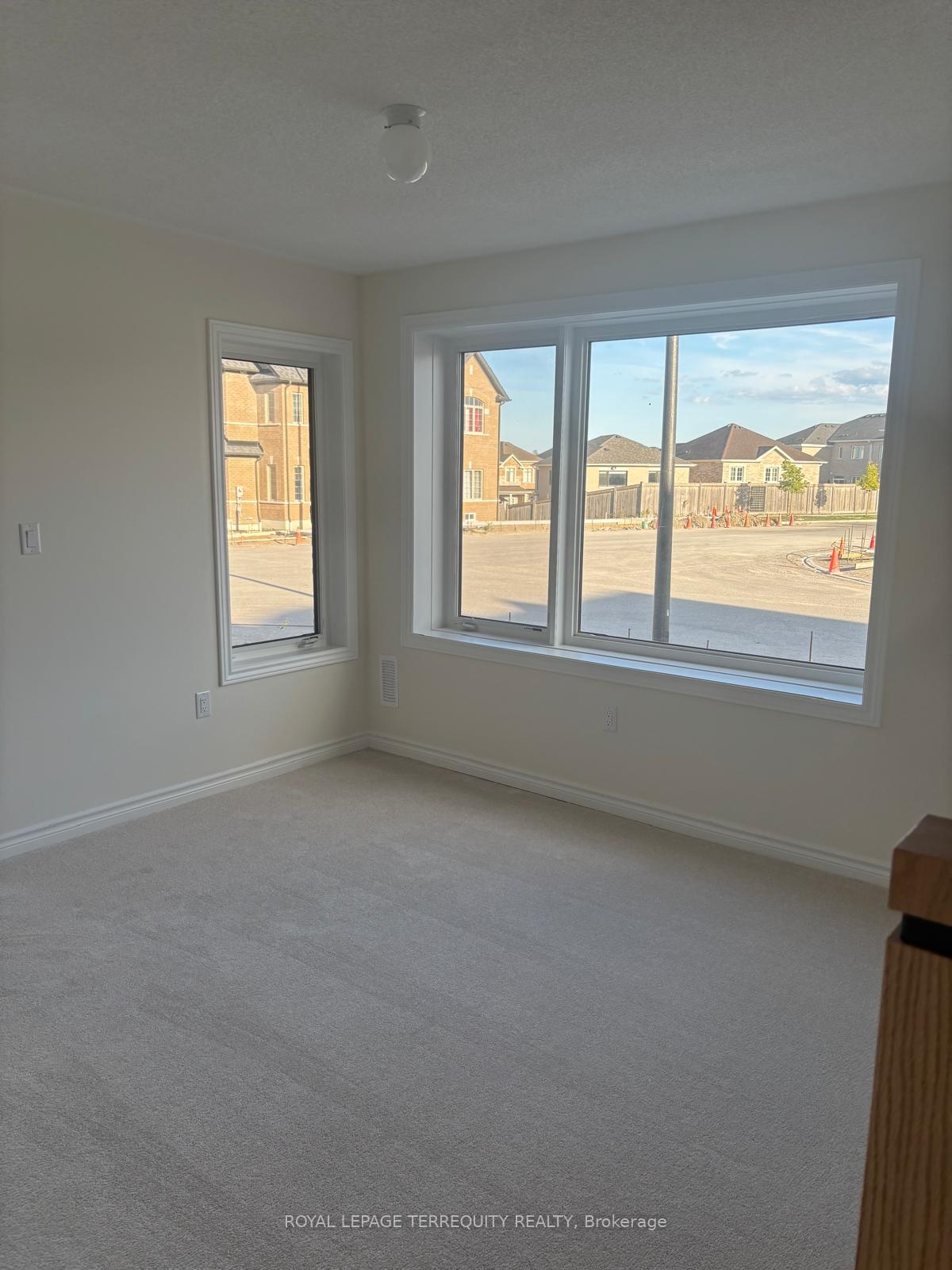 Photo 36 of 2540 Hibiscus Drive E, Pickering, Rural Pickering — HOMEH