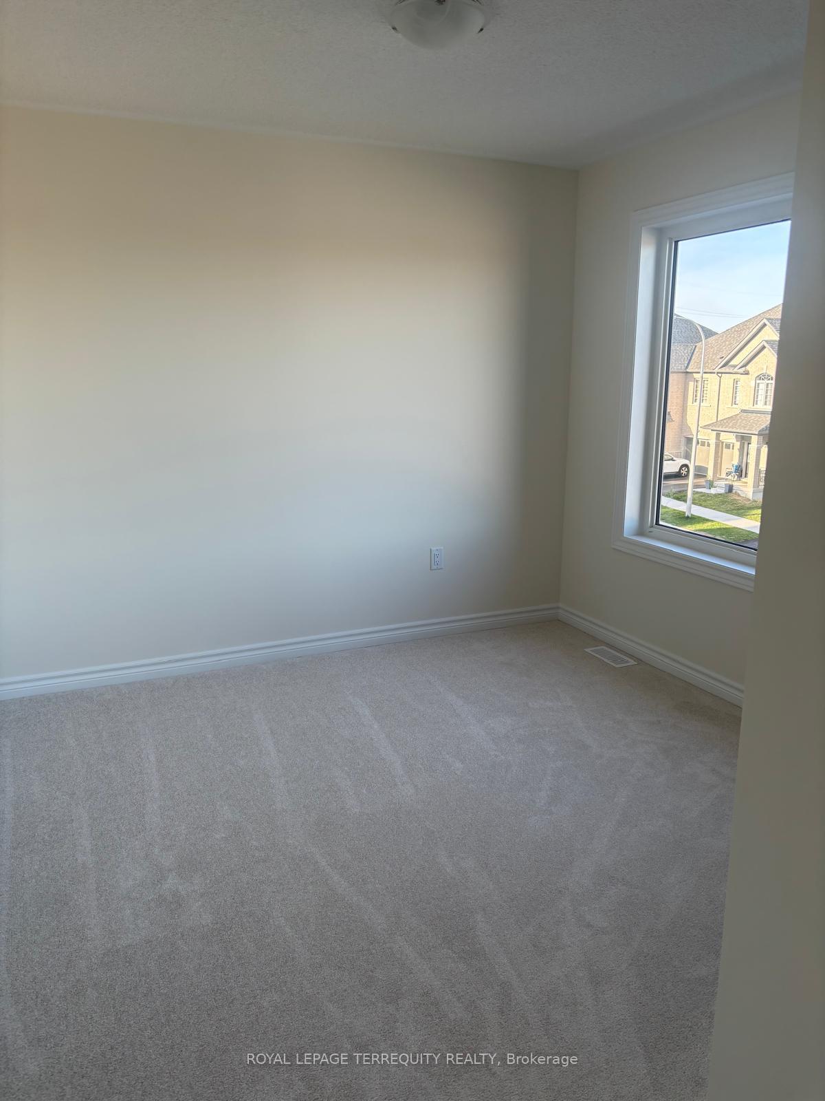 Photo 21 of 2540 Hibiscus Drive E, Pickering, Rural Pickering — HOMEH