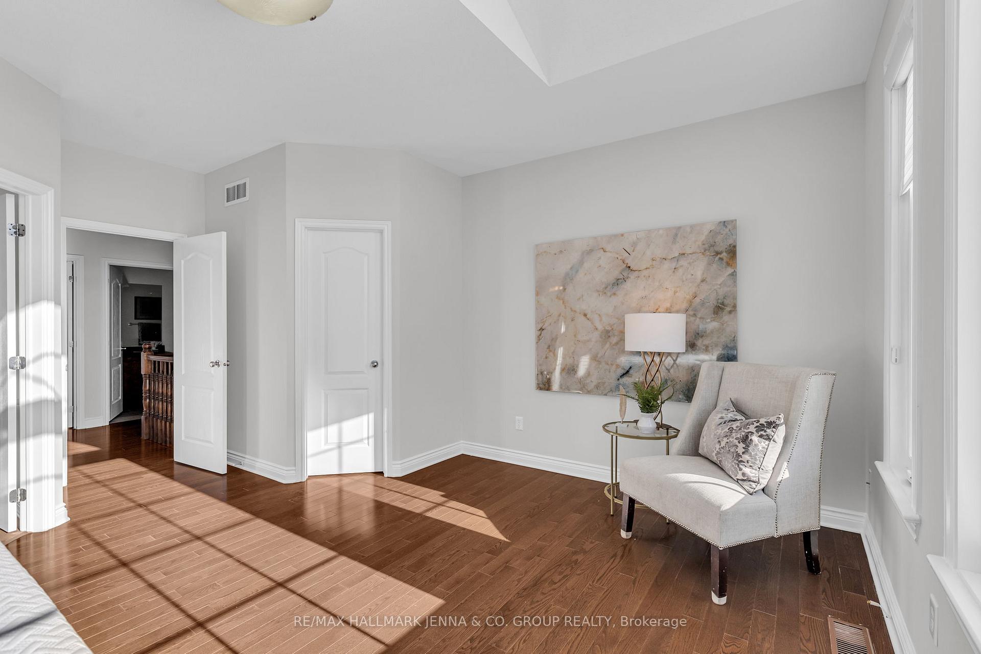 Photo 31 of 253 Castlegarth Crescent, Ottawa, Barrhaven - Stonebridge — HOMEH
