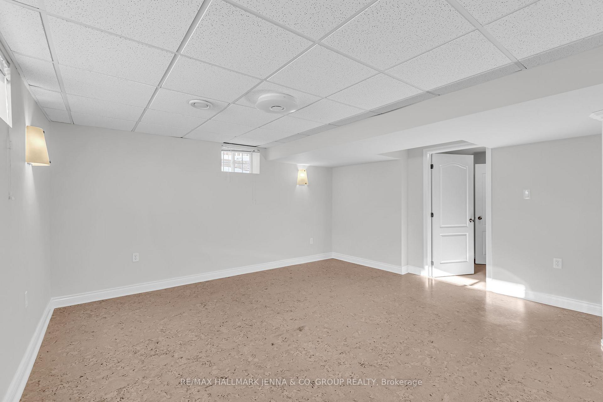 Photo 36 of 253 Castlegarth Crescent, Ottawa, Barrhaven - Stonebridge — HOMEH