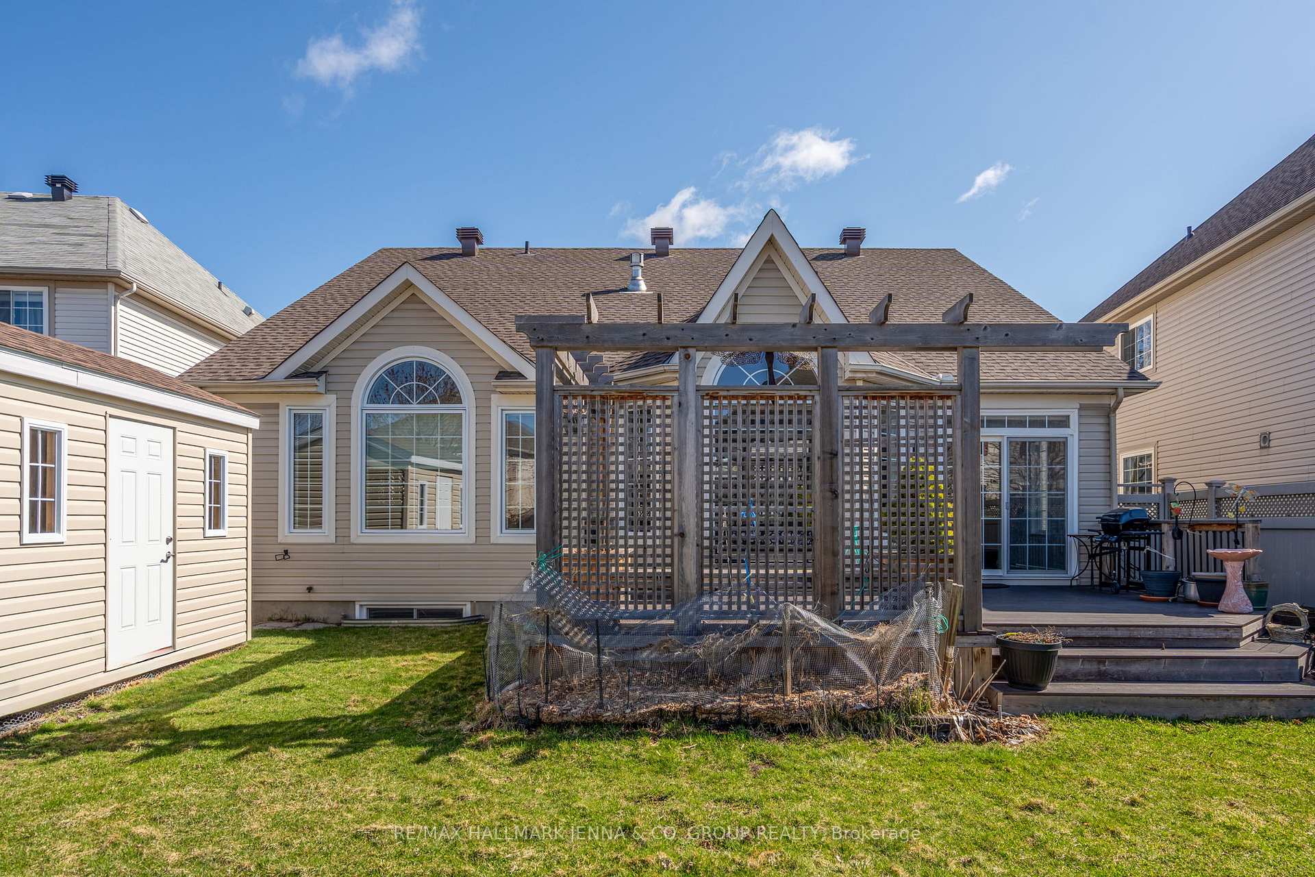 Photo 45 of 253 Castlegarth Crescent, Ottawa, Barrhaven - Stonebridge — HOMEH