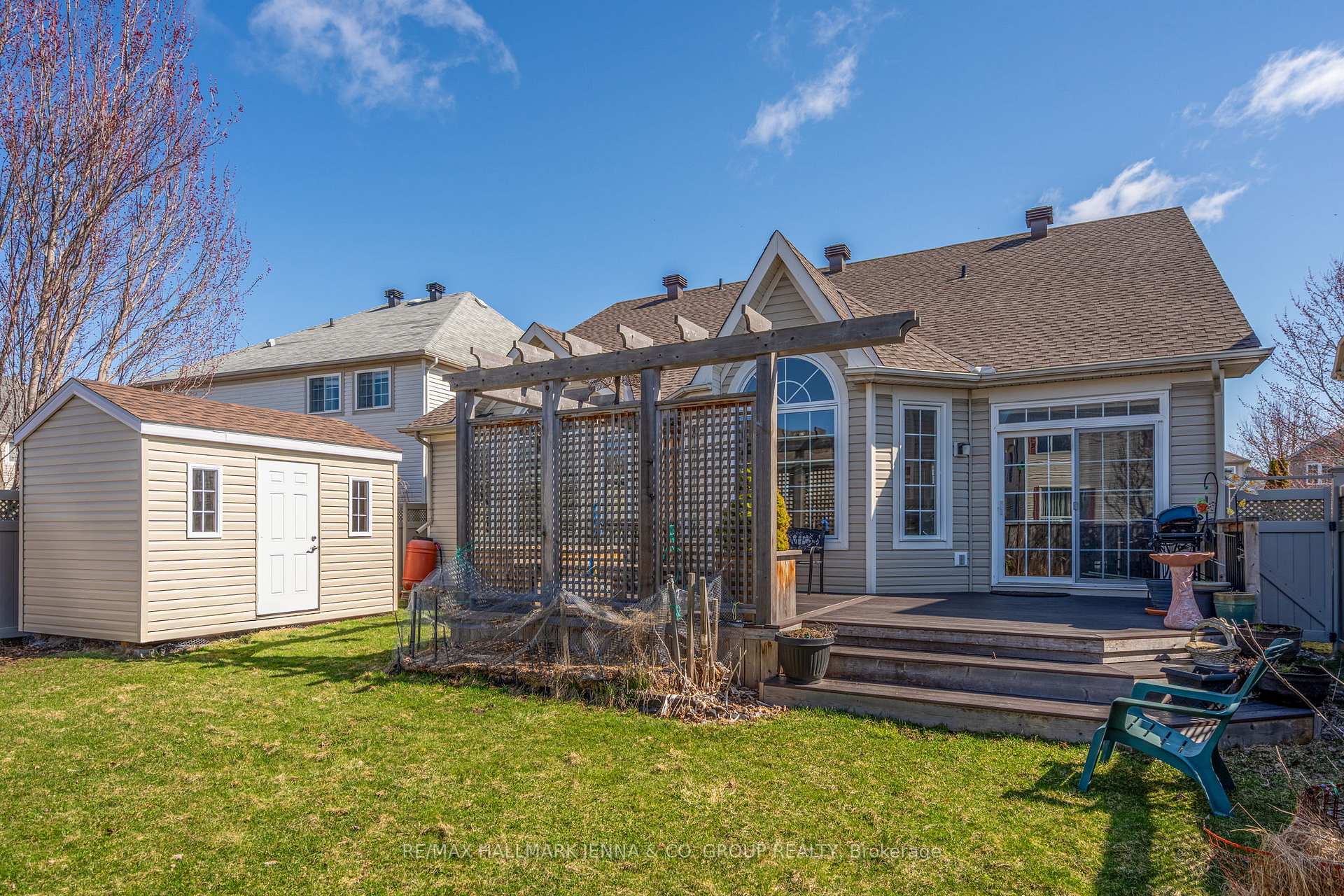Photo 46 of 253 Castlegarth Crescent, Ottawa, Barrhaven - Stonebridge — HOMEH