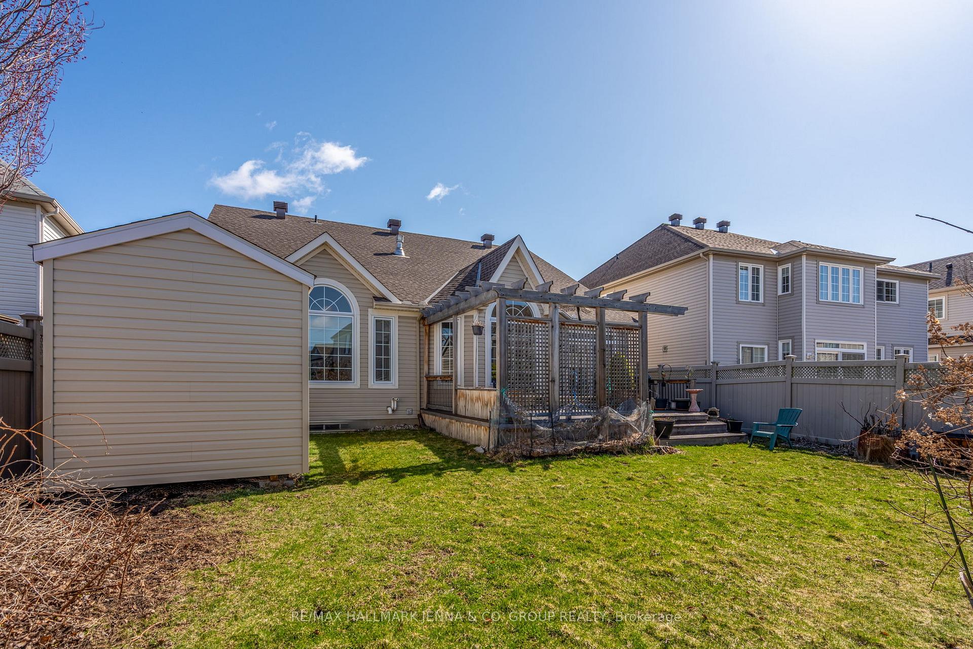 Photo 47 of 253 Castlegarth Crescent, Ottawa, Barrhaven - Stonebridge — HOMEH