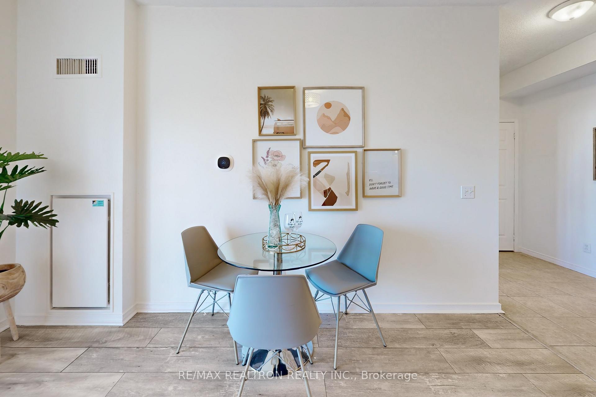Photo 9 of Unit 303, 1 Maison Parc Court, Vaughan, Lakeview Estates — HOMEH