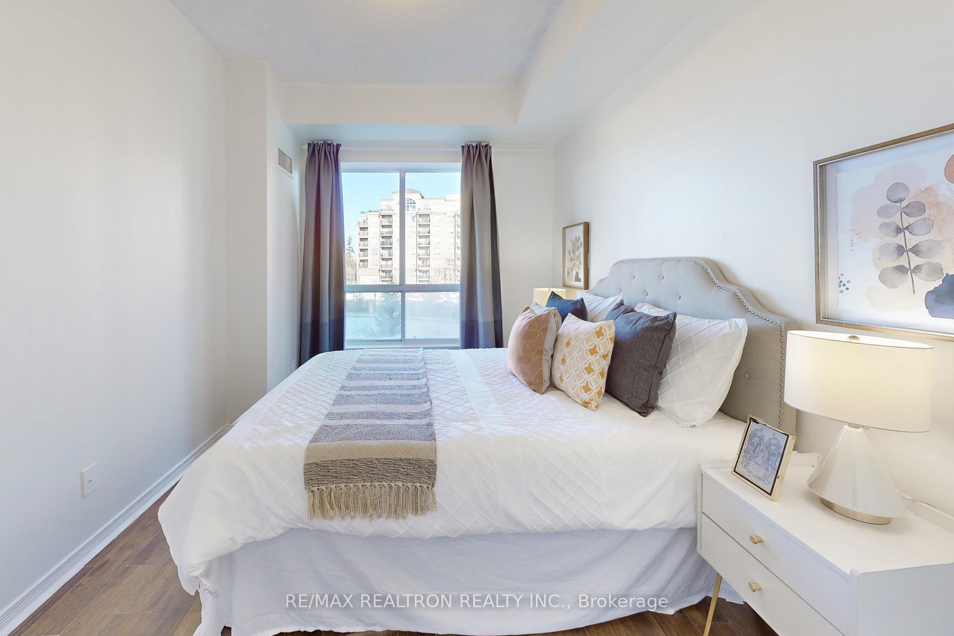 Photo 11 of Unit 303, 1 Maison Parc Court, Vaughan, Lakeview Estates — HOMEH