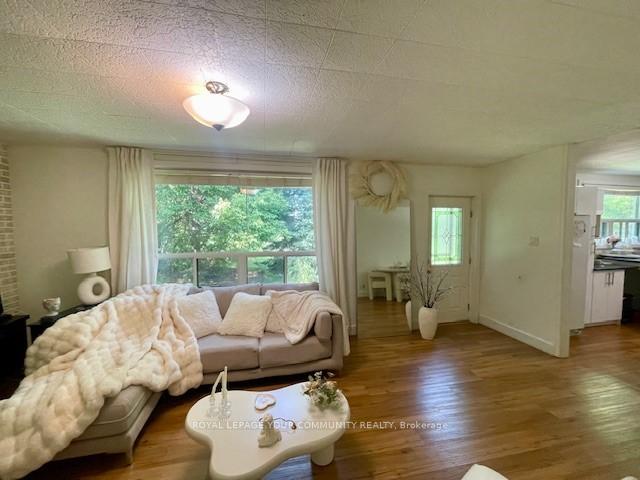 Photo 3 of 3555 17th Side Road, King, Rural King — HOMEH