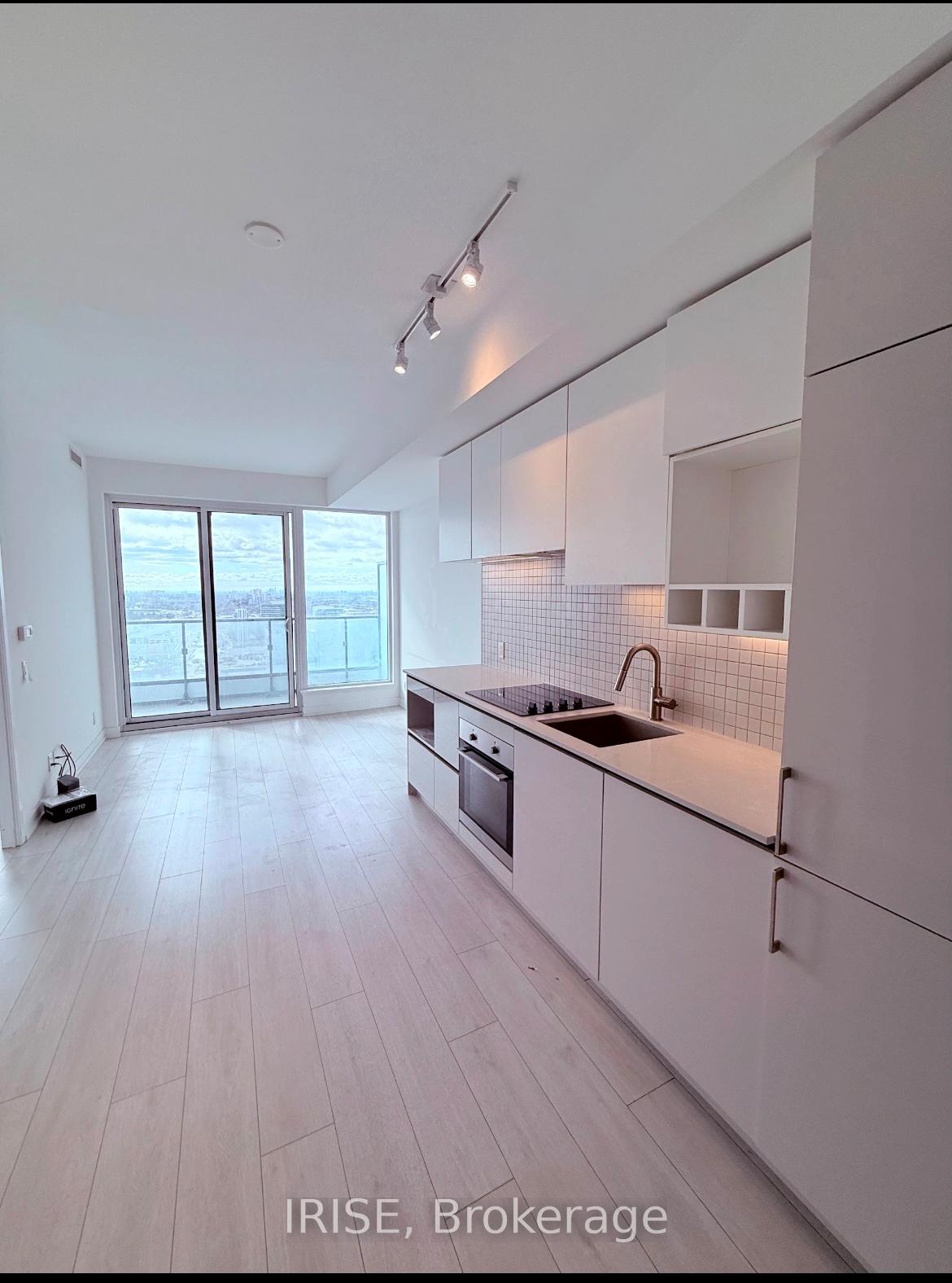 Photo 3 of Unit 3105, 5 Buttermill Avenue S, Vaughan, Vaughan Corporate Centre — HOMEH