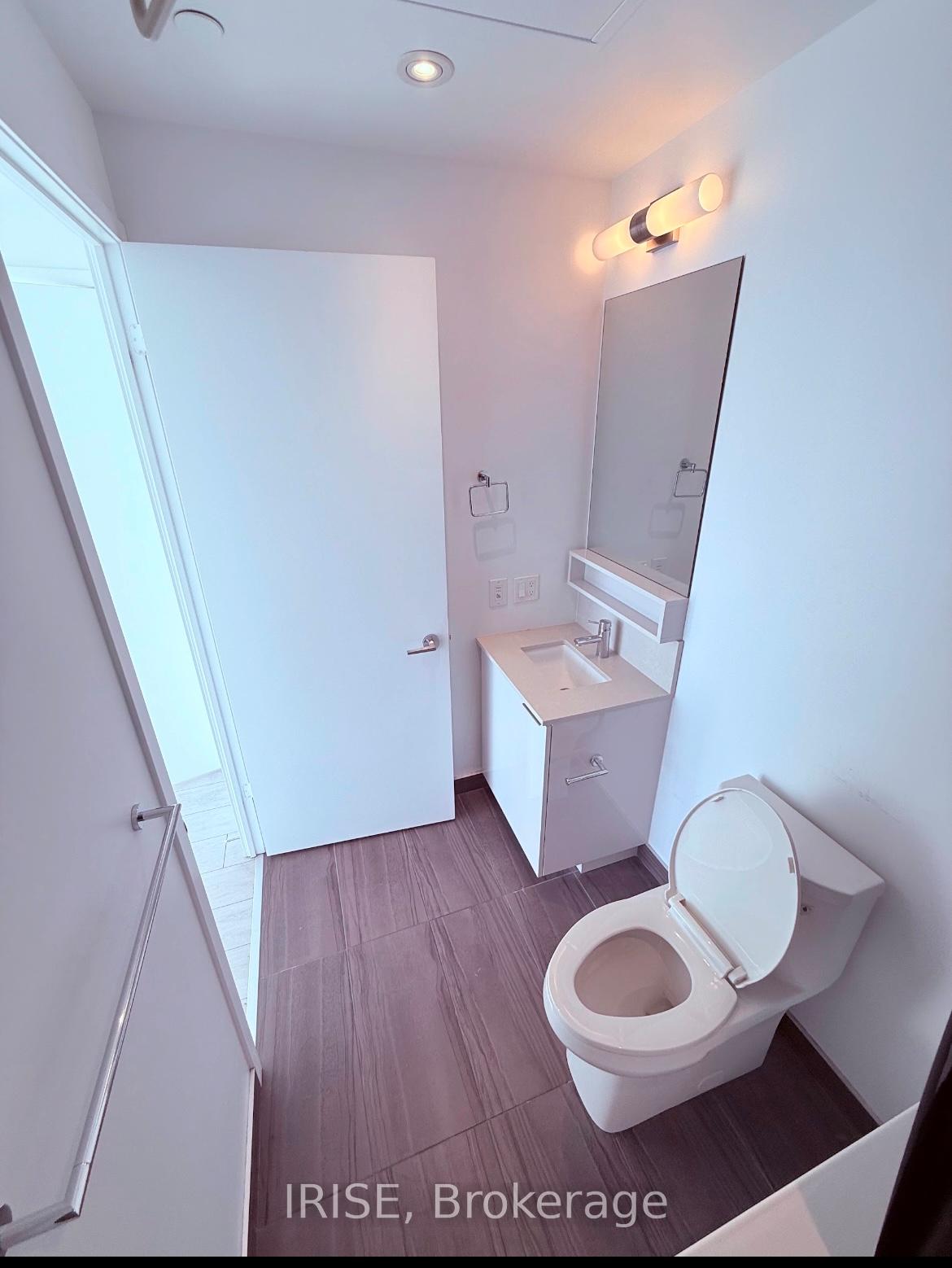 Photo 15 of Unit 3105, 5 Buttermill Avenue S, Vaughan, Vaughan Corporate Centre — HOMEH