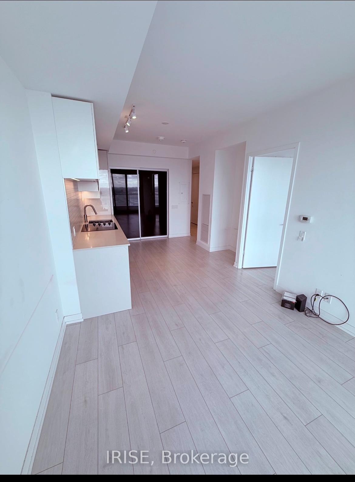 Photo 4 of Unit 3105, 5 Buttermill Avenue S, Vaughan, Vaughan Corporate Centre — HOMEH