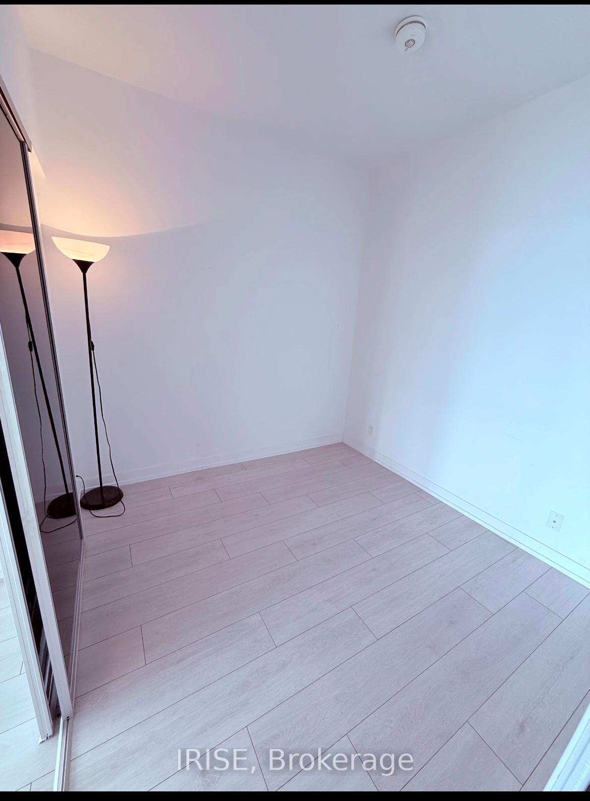 Photo 5 of Unit 3105, 5 Buttermill Avenue S, Vaughan, Vaughan Corporate Centre — HOMEH