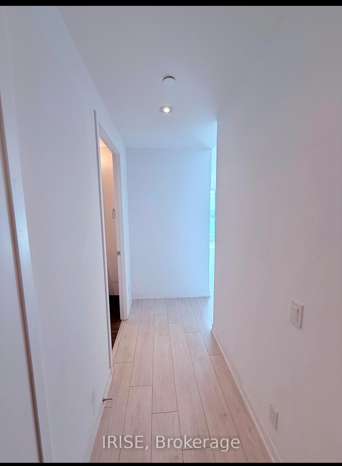 Photo 7 of Unit 3105, 5 Buttermill Avenue S, Vaughan, Vaughan Corporate Centre — HOMEH