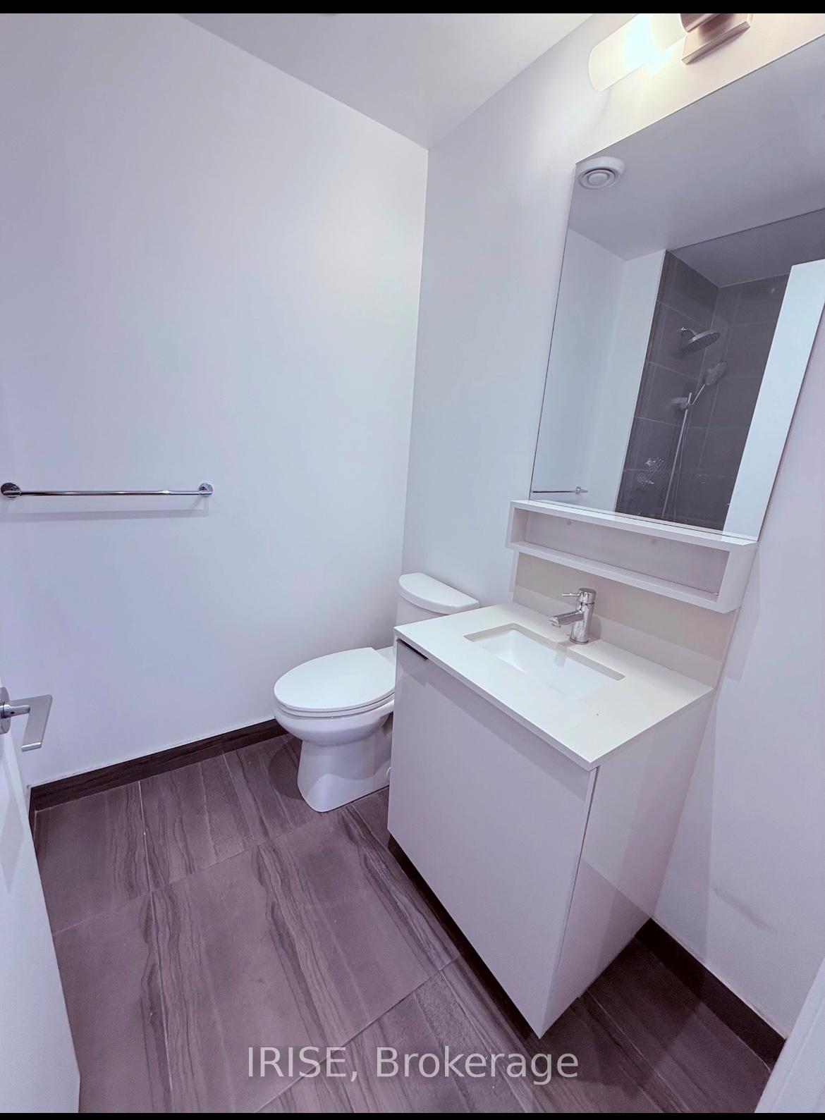 Photo 6 of Unit 3105, 5 Buttermill Avenue S, Vaughan, Vaughan Corporate Centre — HOMEH