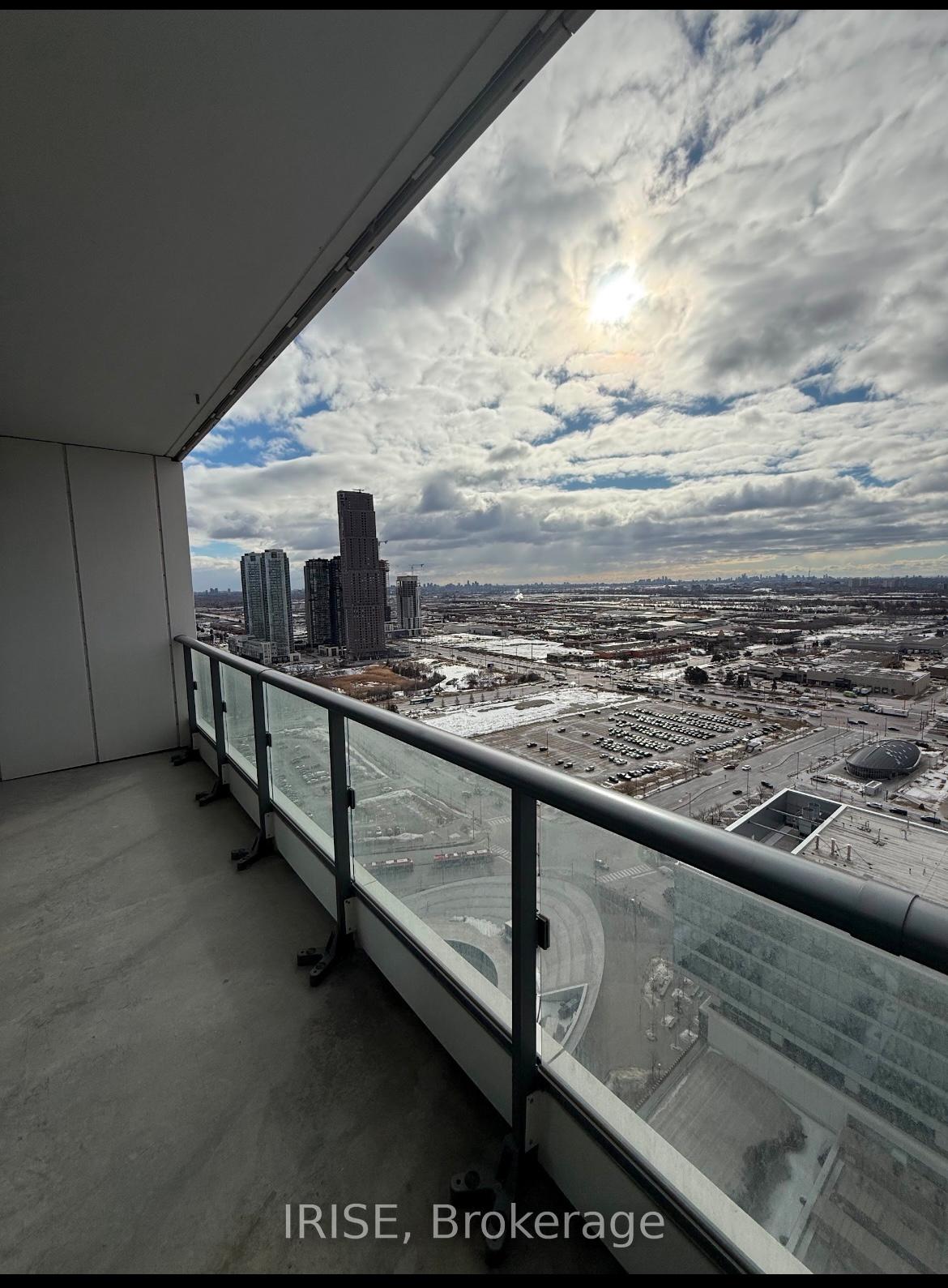 Photo 11 of Unit 3105, 5 Buttermill Avenue S, Vaughan, Vaughan Corporate Centre — HOMEH