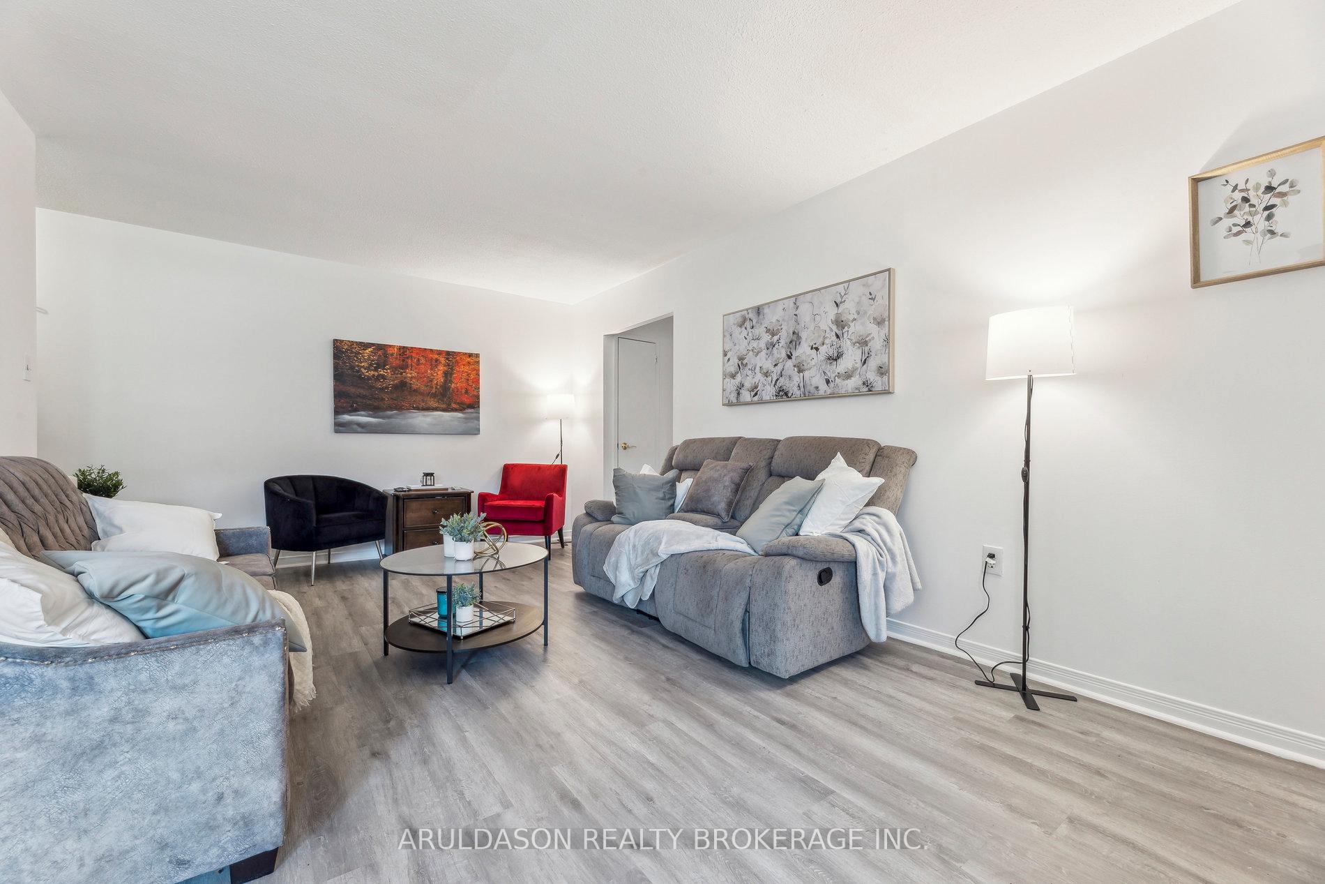 Photo 4 of Unit 107, 936 Glen Street, Oshawa, Lakeview — HOMEH