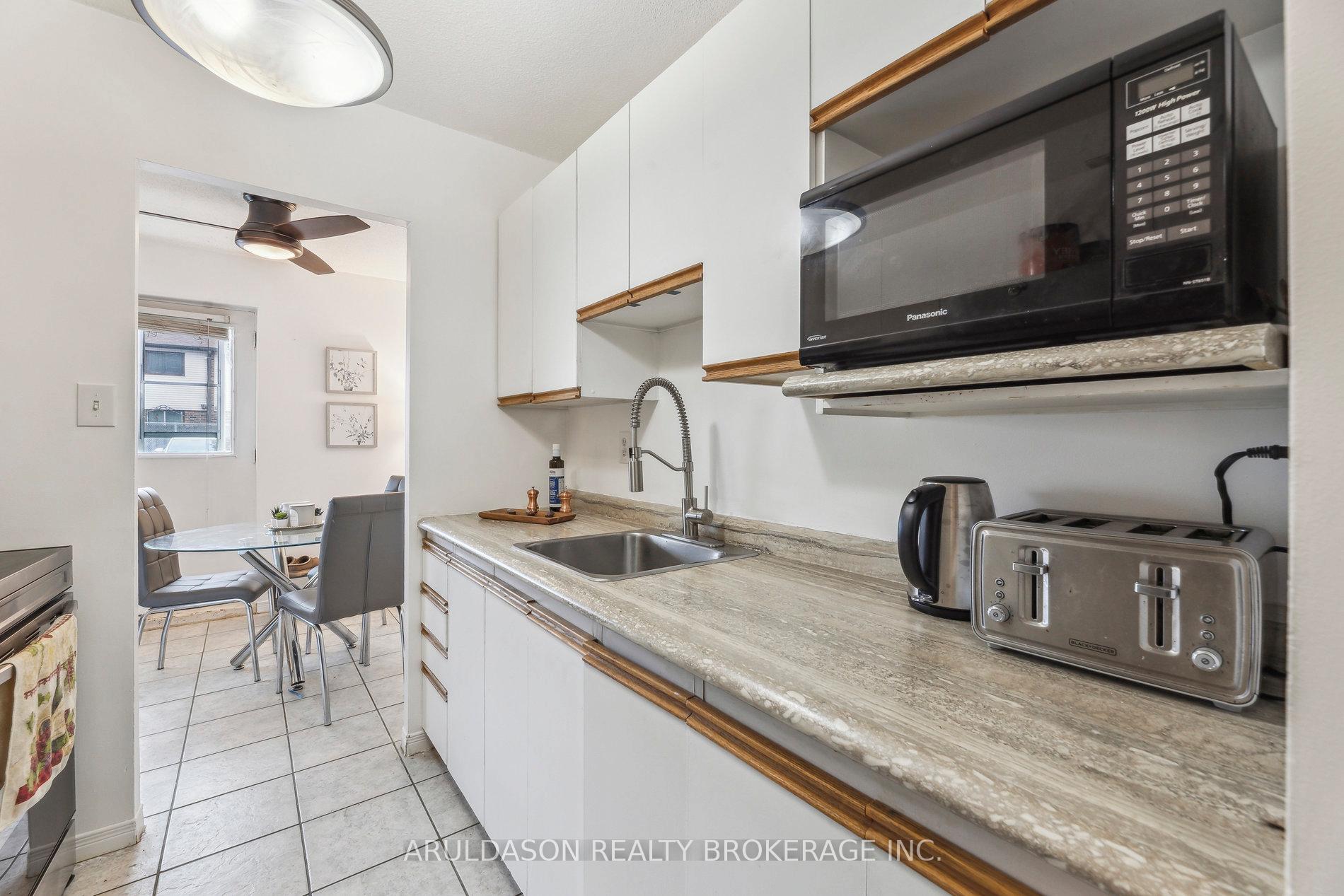 Photo 5 of Unit 107, 936 Glen Street, Oshawa, Lakeview — HOMEH