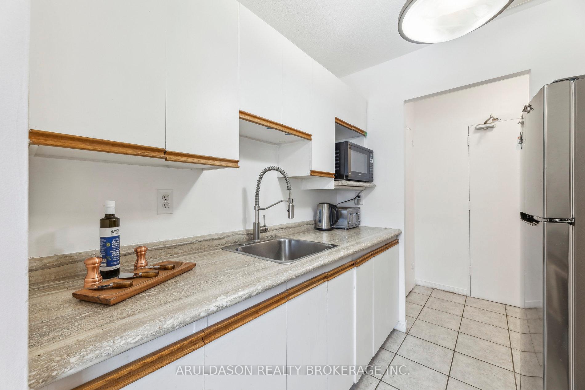Photo 6 of Unit 107, 936 Glen Street, Oshawa, Lakeview — HOMEH