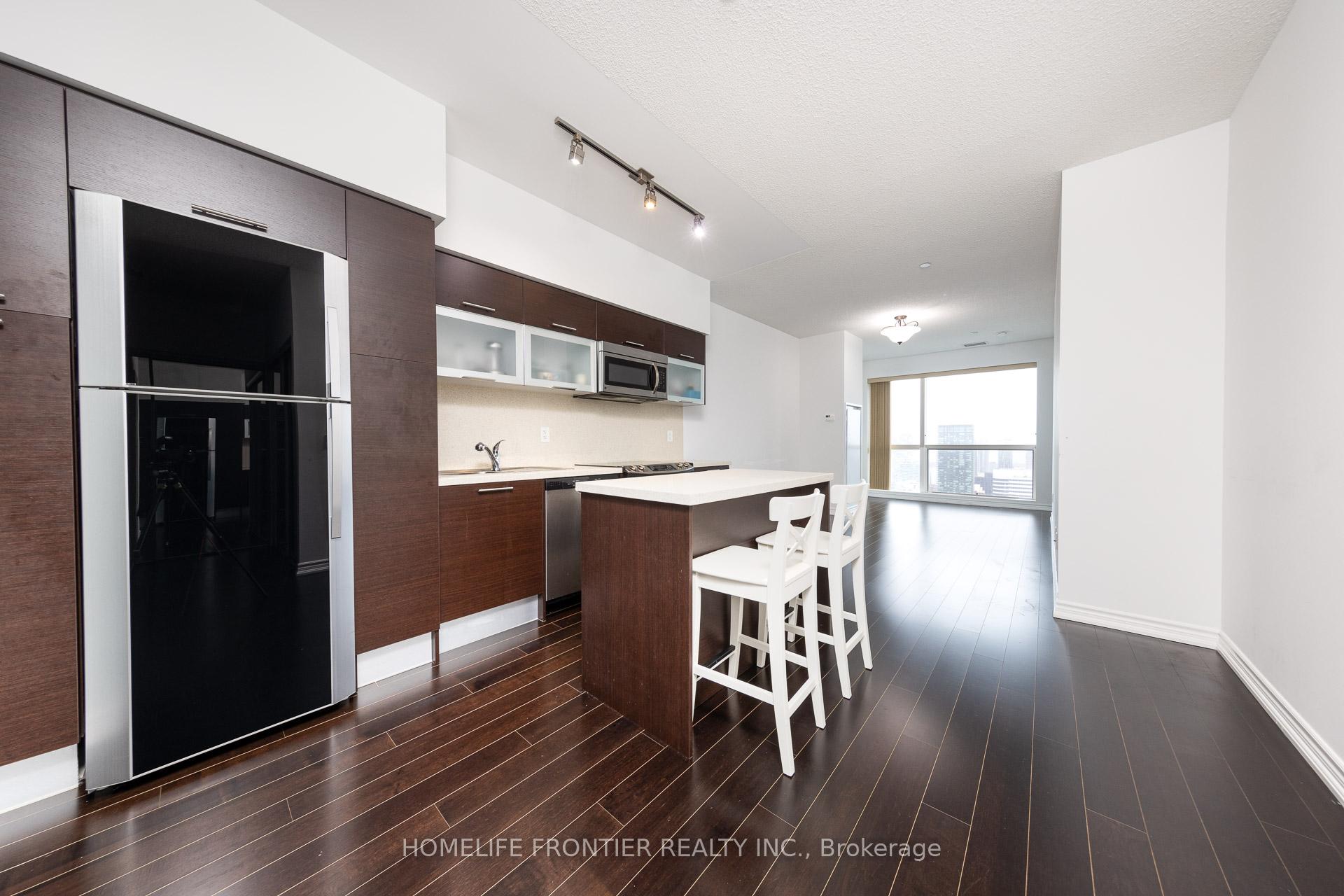 Photo 2 of Unit 5609, 386 Yonge Street, Toronto, Bay Street Corridor — HOMEH