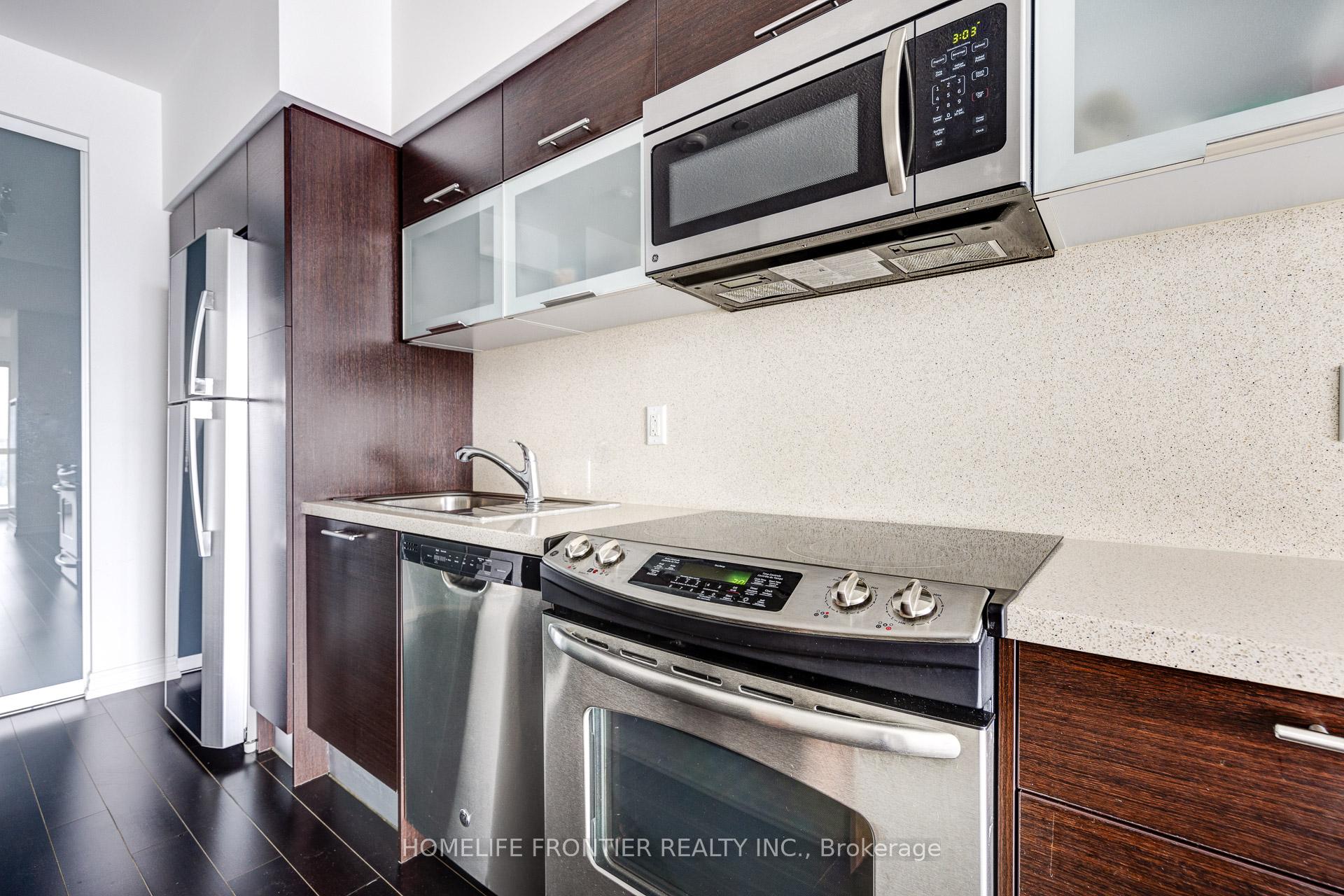 Photo 7 of Unit 5609, 386 Yonge Street, Toronto, Bay Street Corridor — HOMEH