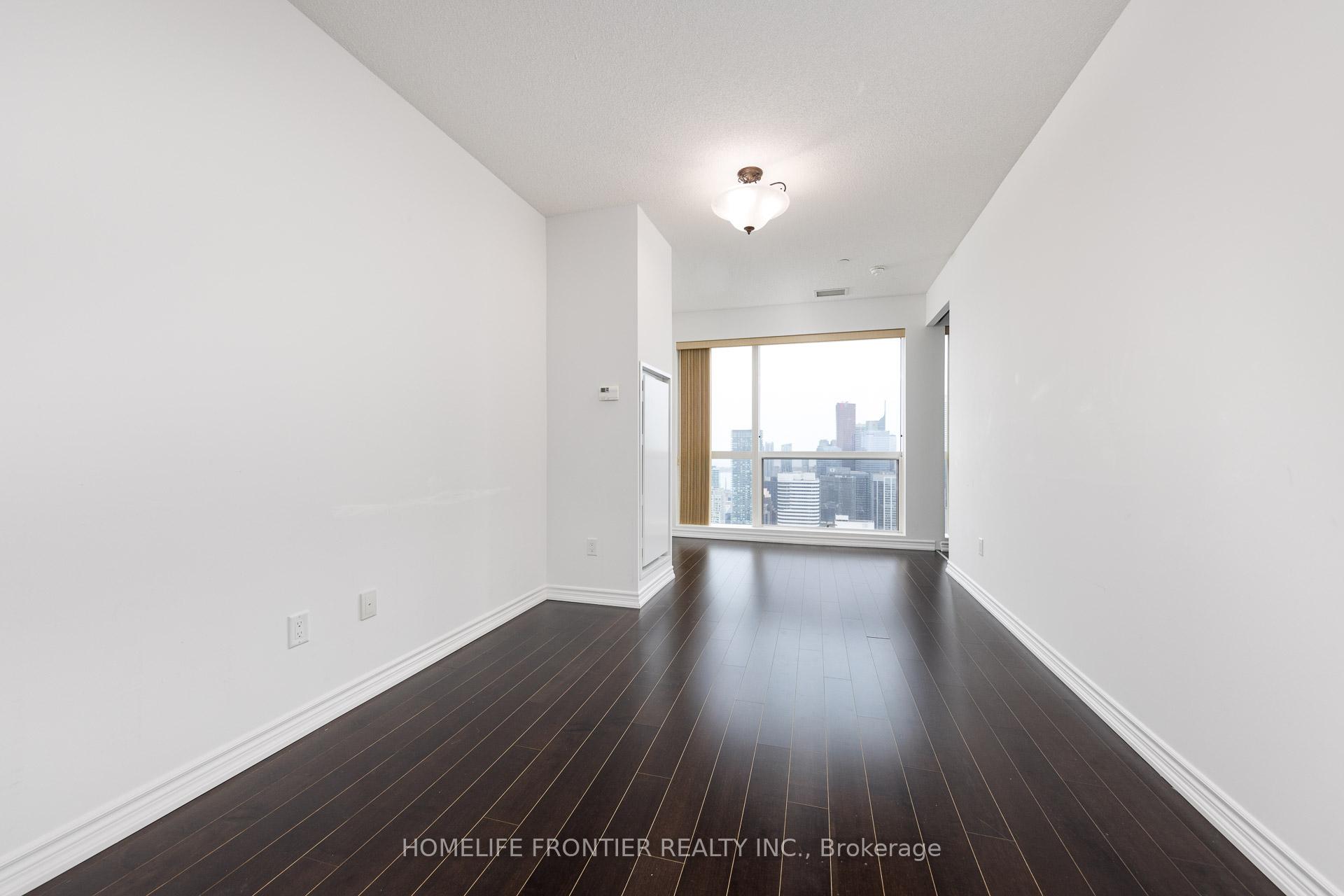 Photo 4 of Unit 5609, 386 Yonge Street, Toronto, Bay Street Corridor — HOMEH
