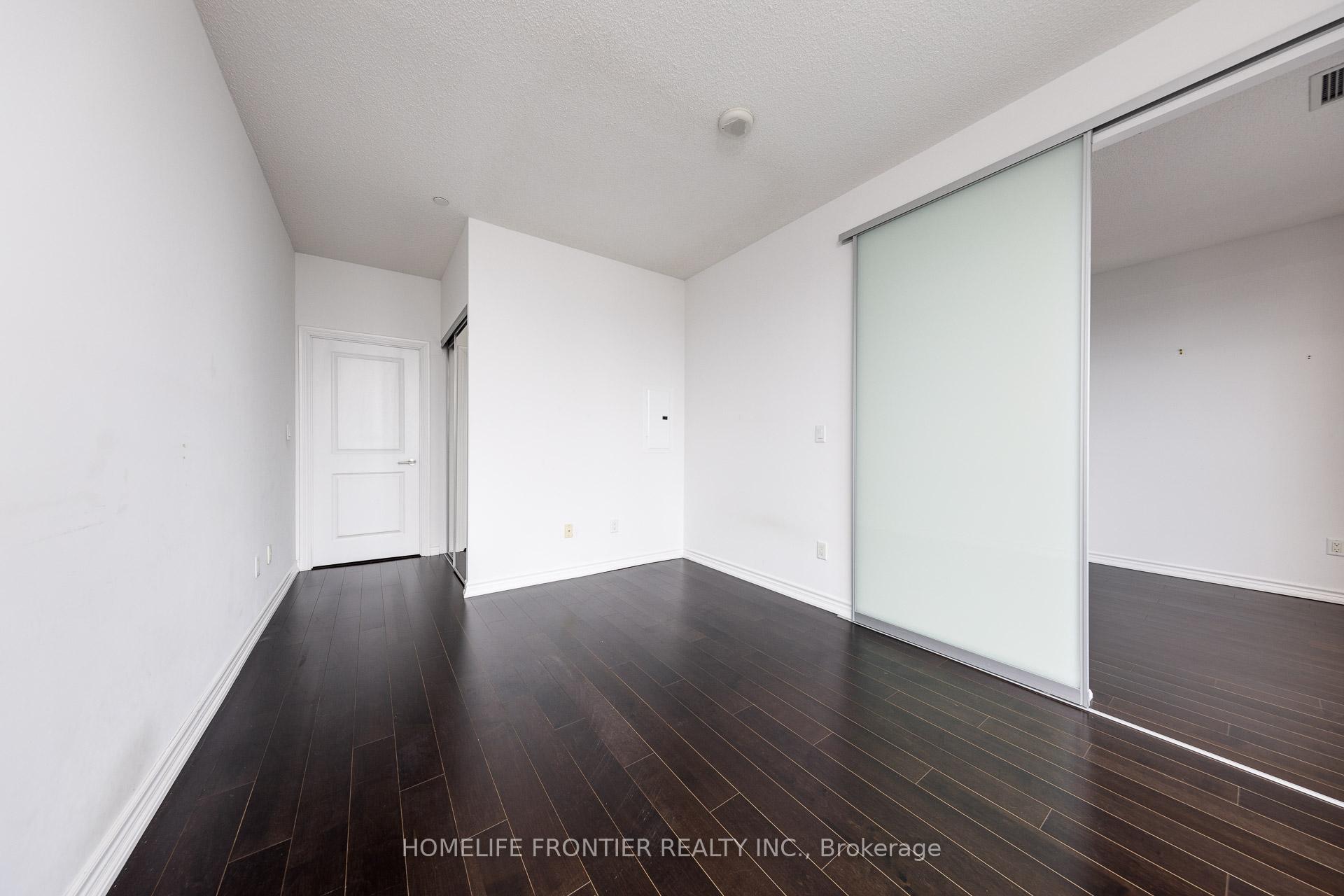 Photo 10 of Unit 5609, 386 Yonge Street, Toronto, Bay Street Corridor — HOMEH